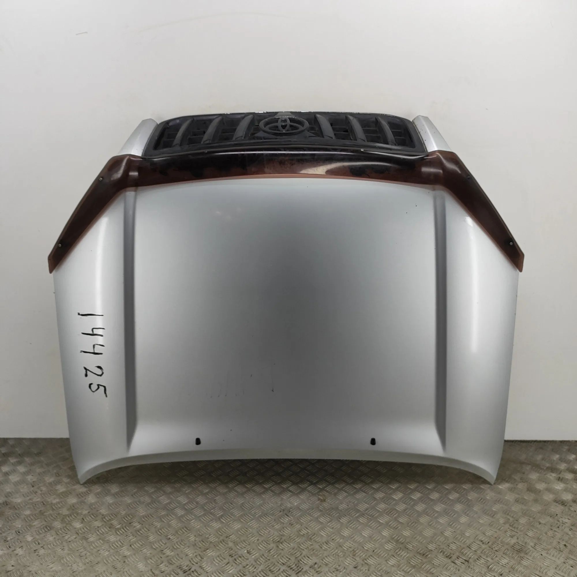 Toyota Land Cruiser 100 Bonnet Hood 53301-60470 Bonnet Hood TOYOTA LAND CRUISER (12...