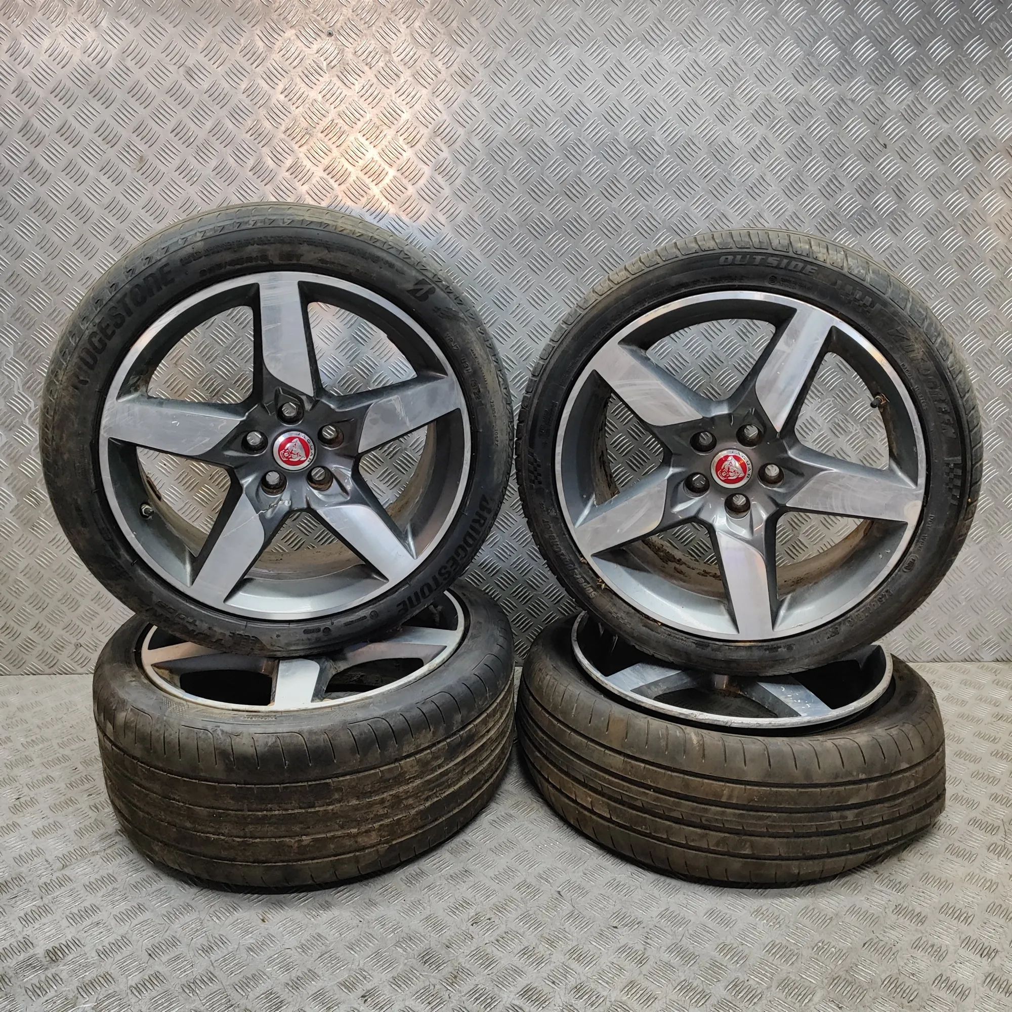 Jaguar XE Alloy Wheel Set GX73-1007-GA, GX73-1007-FA Alloy Wheel Set JAGU...