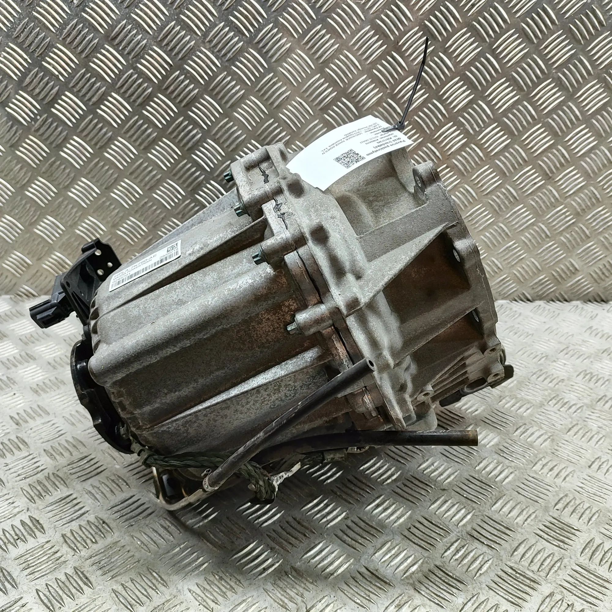 Land Rover Range Rover (L405) Vahekast / nurkreduktor HPLA-7J426-AD, M0045293, FW93-5L200-AB, HPLA-7K...