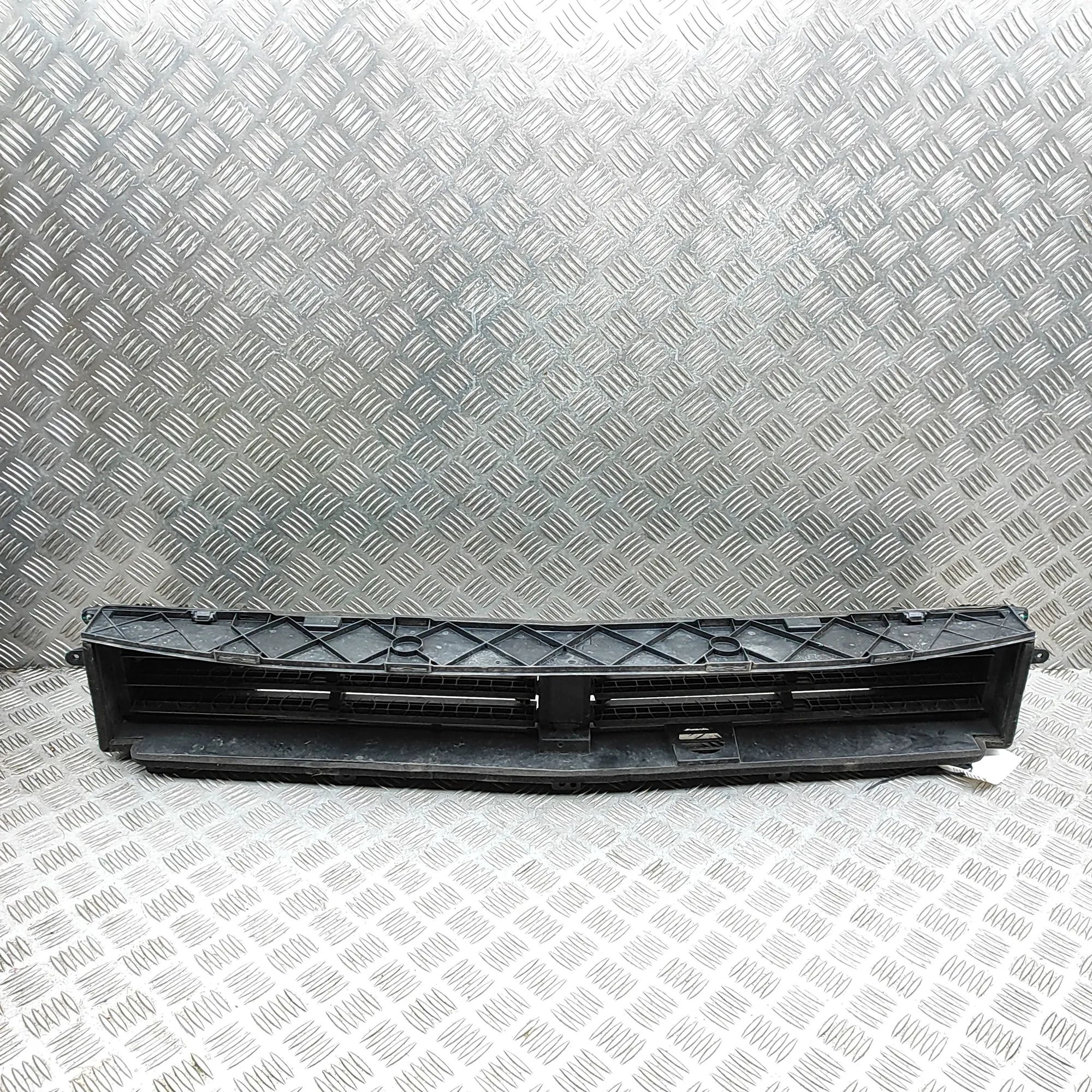 BYD Seal Radiator Air Intake Channel EKEA-2803500D Radiator Air Intake Channel BYD S...