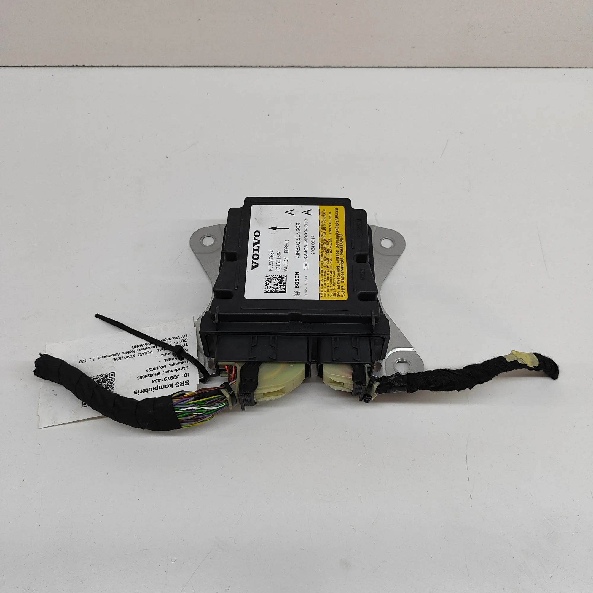 Volvo XC40 / EX40 SRS Control Unit 32387684 SRS Control Unit VOLVO XC40 (536) (201...