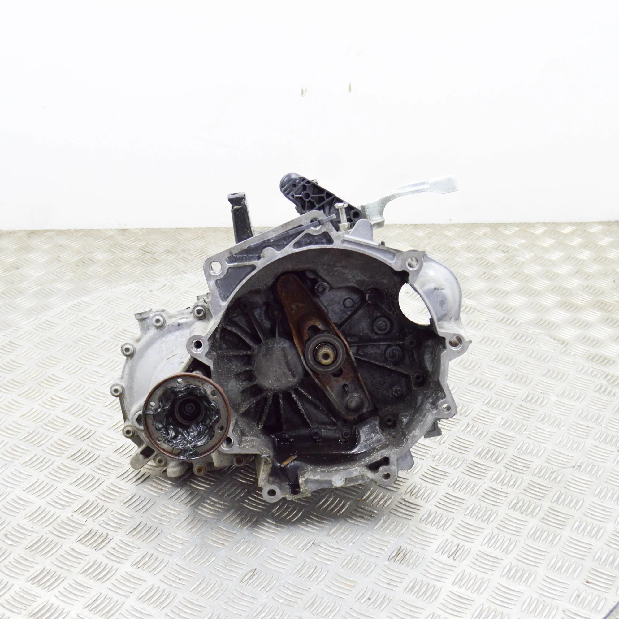 Audi A1 (8X) Gearbox 02T30110, SEB, 02T301105 Gearbox AUDI A1 (8X1, ...