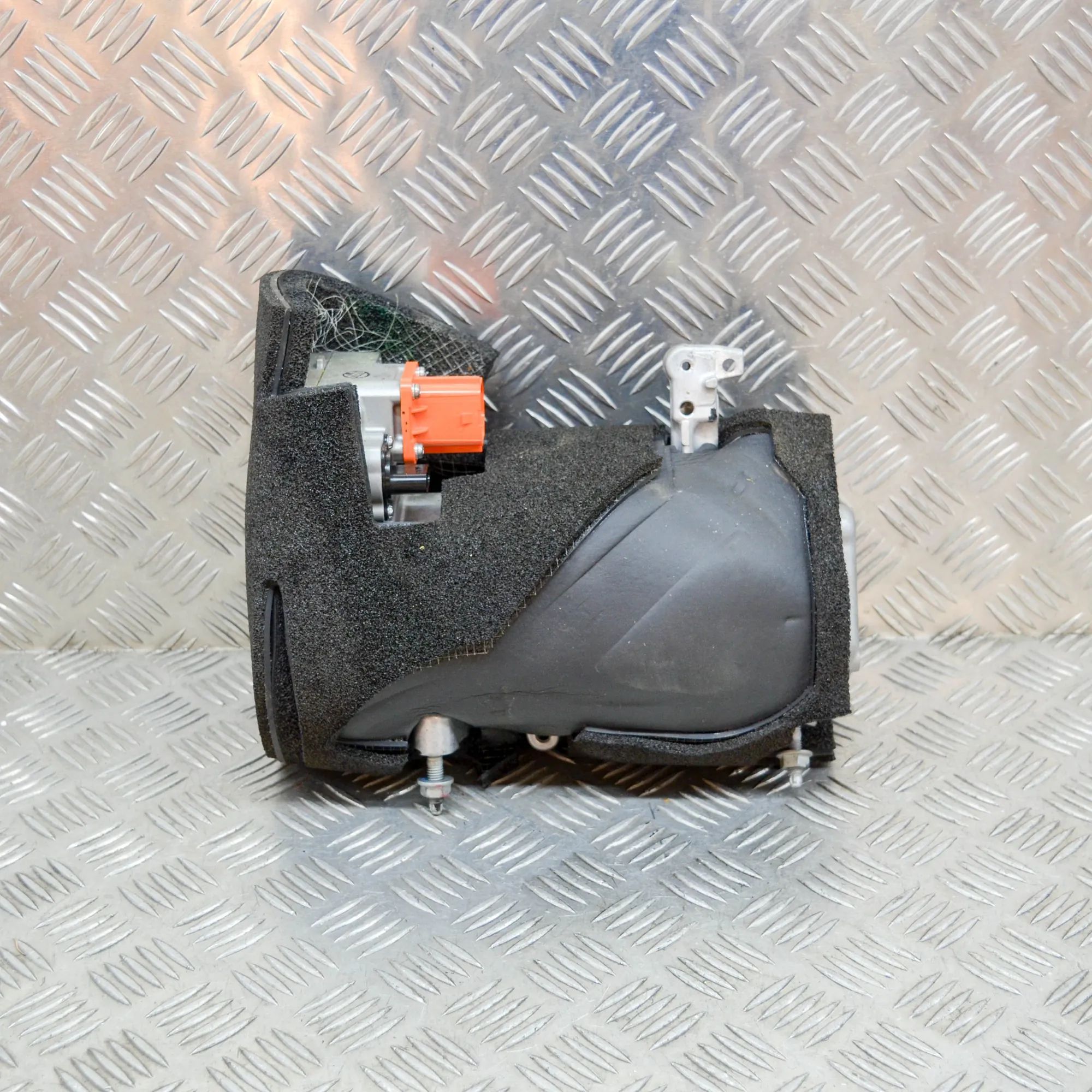 Tesla Model Y Air Condition A/C Pump Air Condition A/C Pump TESLA MODEL Y (2019-...)...