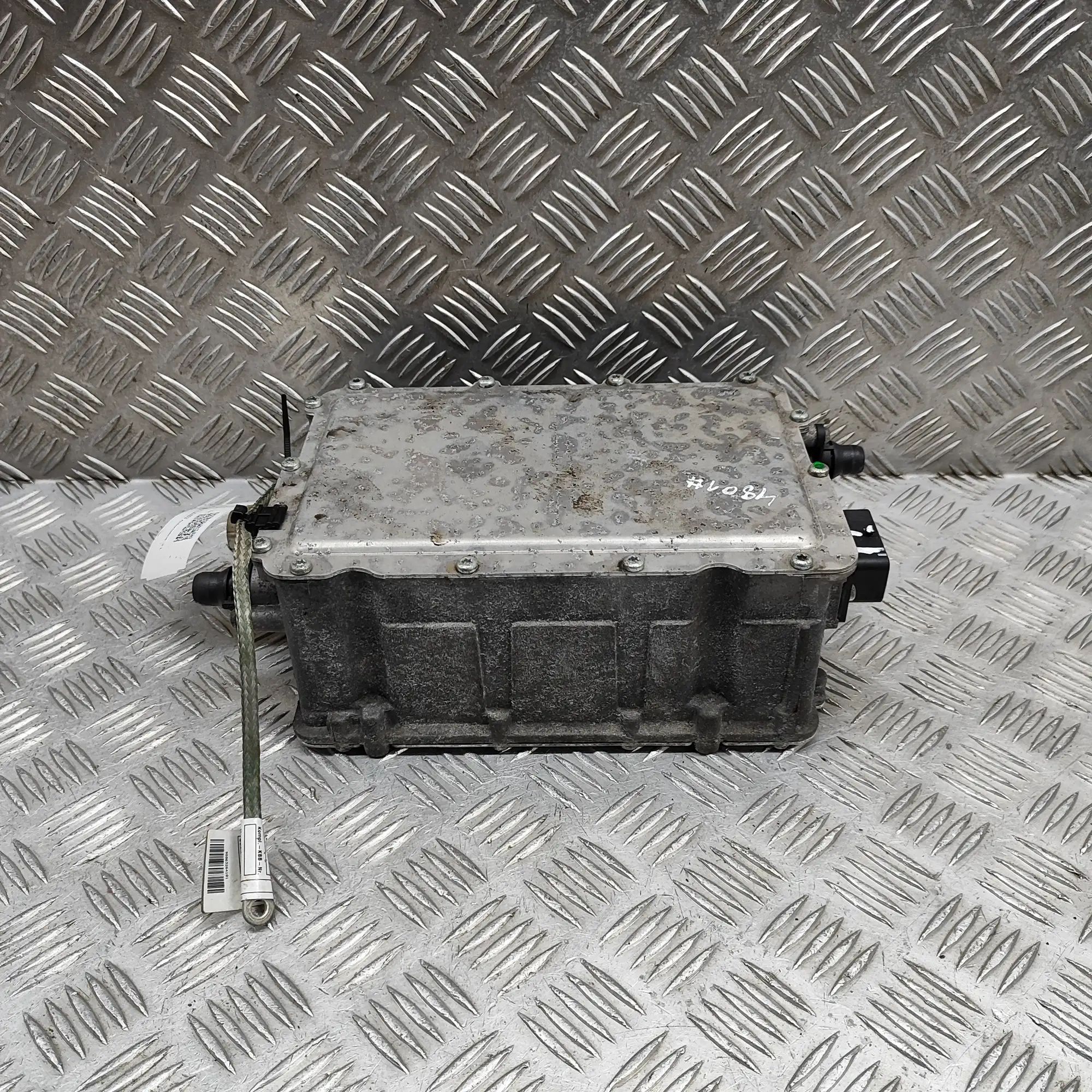 BMW X5 (F15) инвертор 8699722 Inverter BMW X5 (F15, F85) (2012-2018)
...
