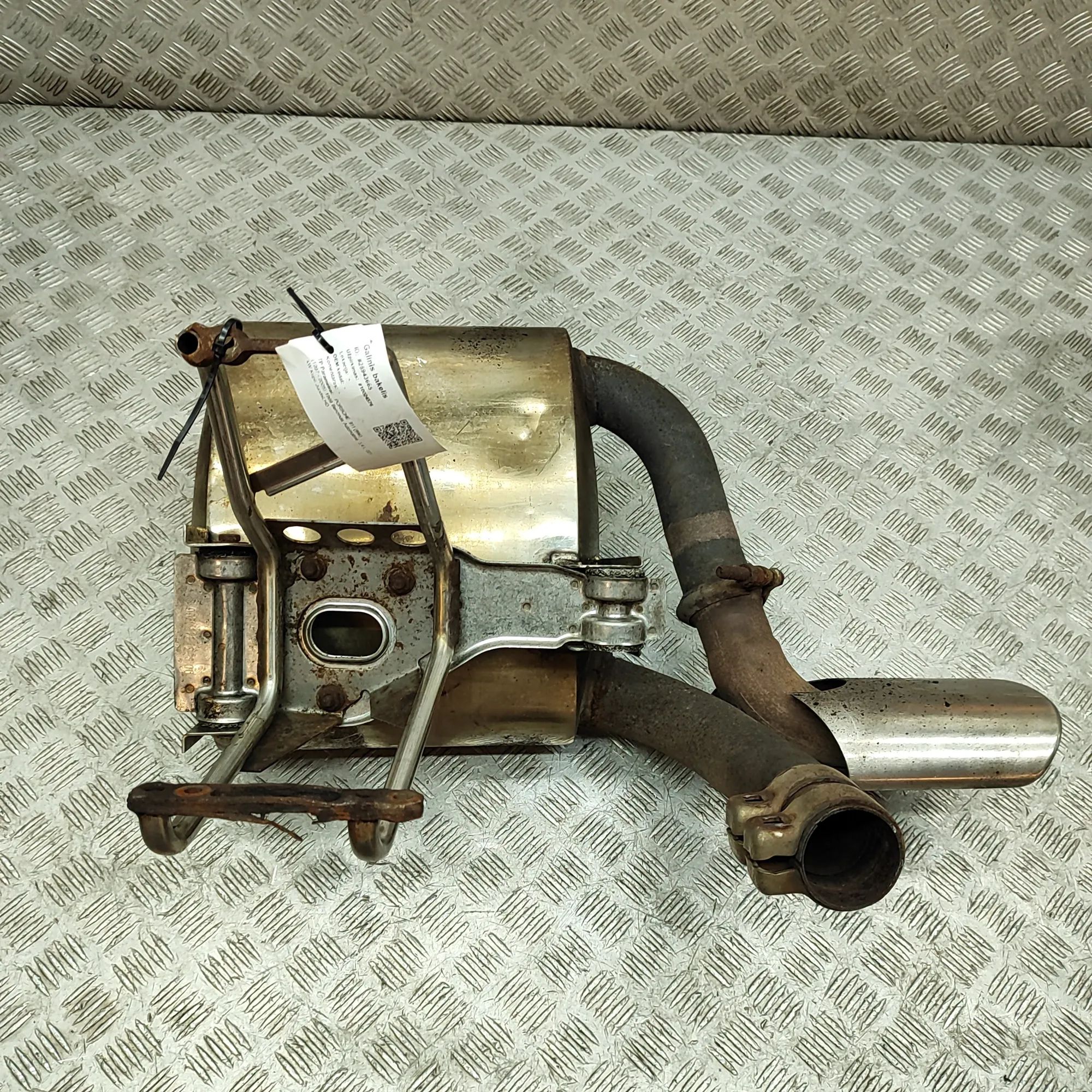Porsche 911 (996) Rear Right Exhaust Muffler 996.111.054.02, 99611105402 Rear Right Exhaust ...