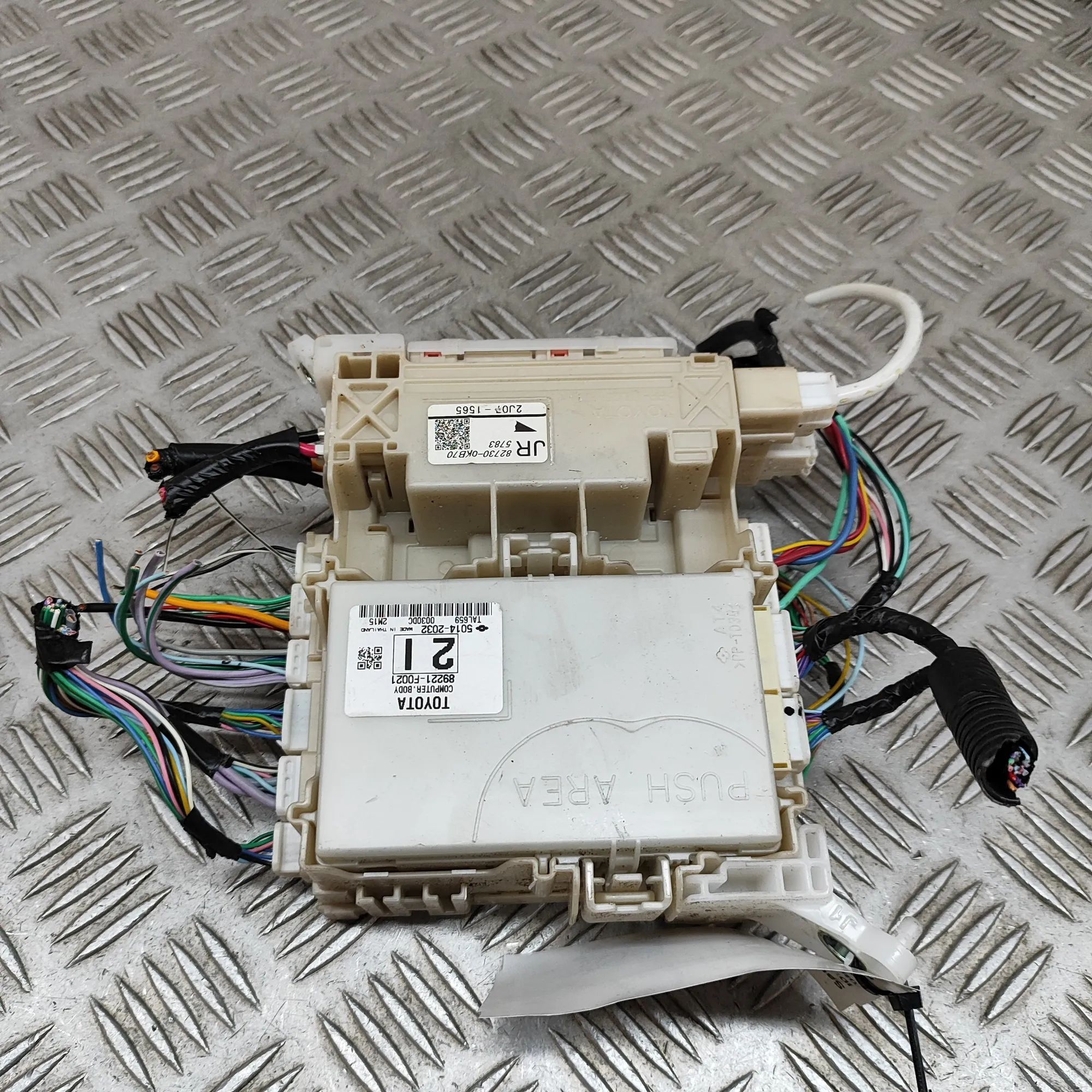 Toyota Hilux Comfort Control Unit 89221-F0021, 82730-0KB70 Comfort Control Unit T...