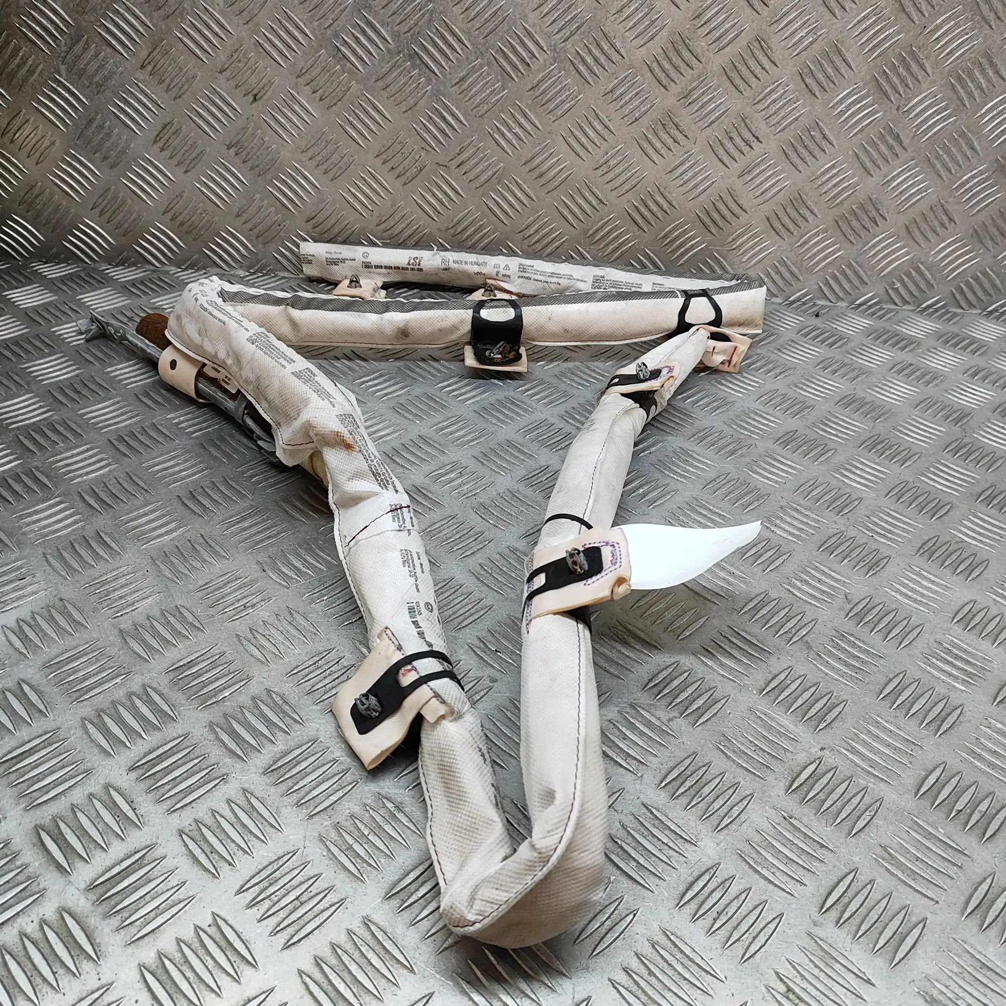 Skoda Enyaq Right Side Roof Safety Curtain SRS 5LG880742D Right Side Roof Safety Curtain SRS S...