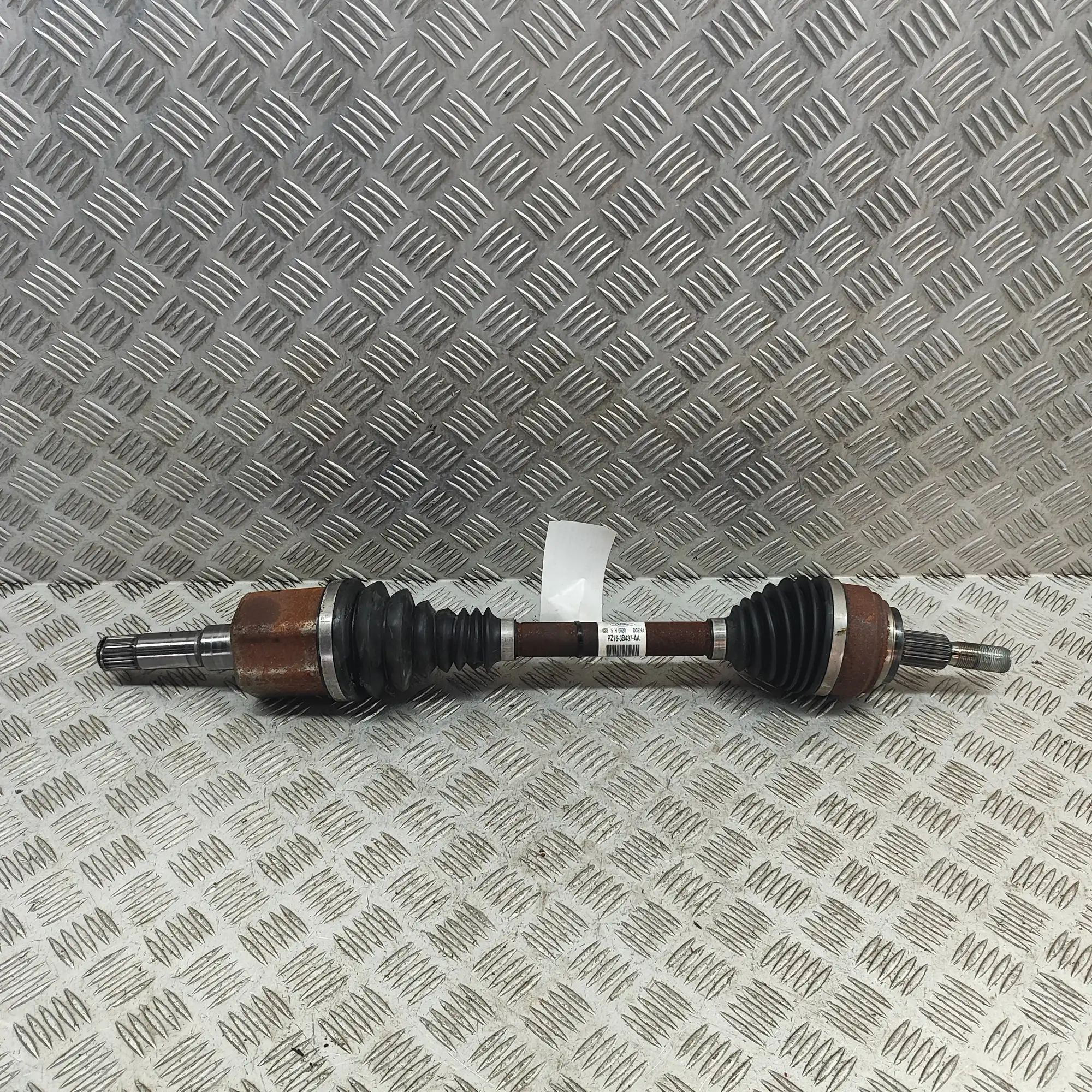 Ford Kuga Front Left Driveshaft PZ16-3B437-AA Front Left Driveshaft FORD KUGA (...