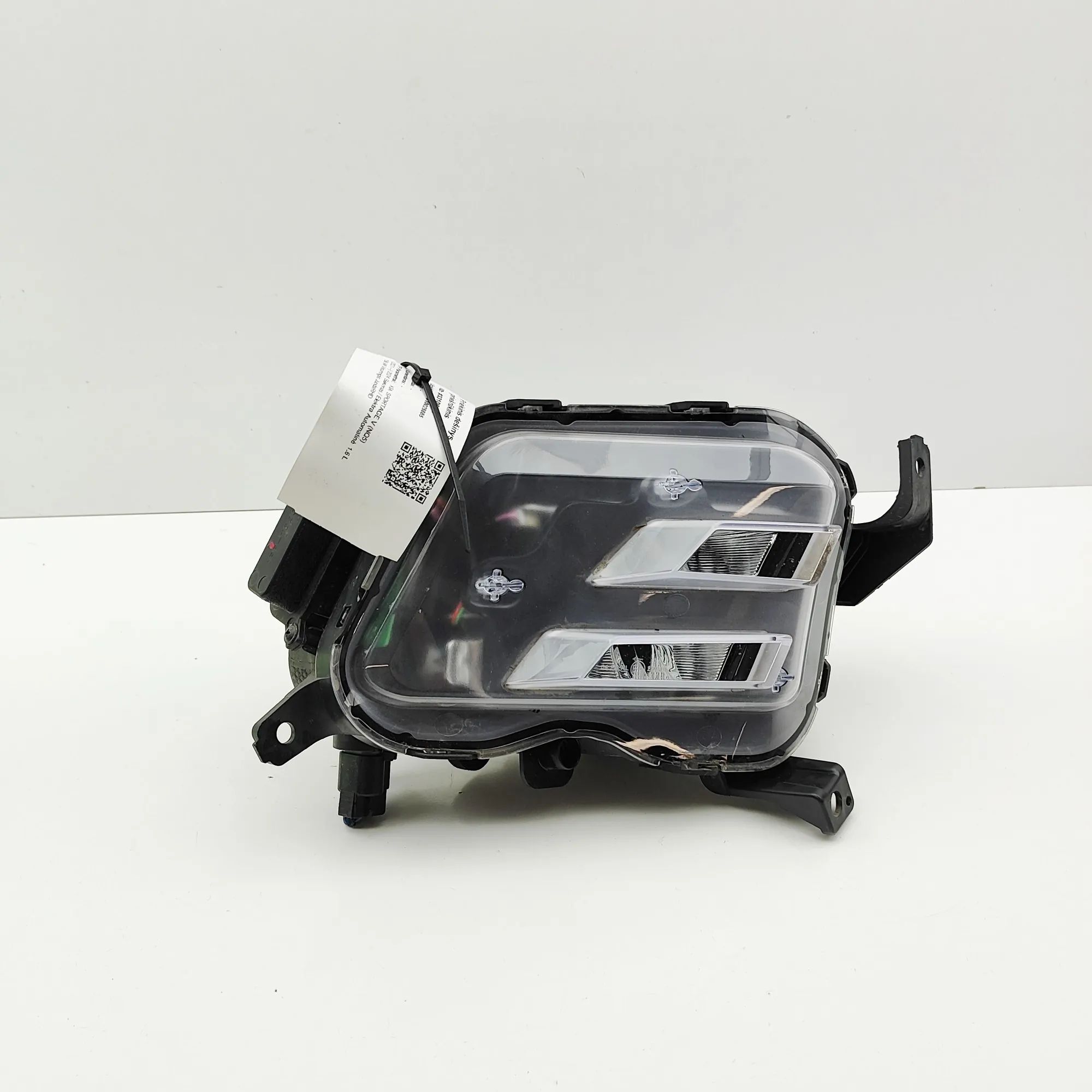 Kia Sportage Front Right Fog Light 92202-R2000 Front Right Fog Light KIA SPORTAGE ...