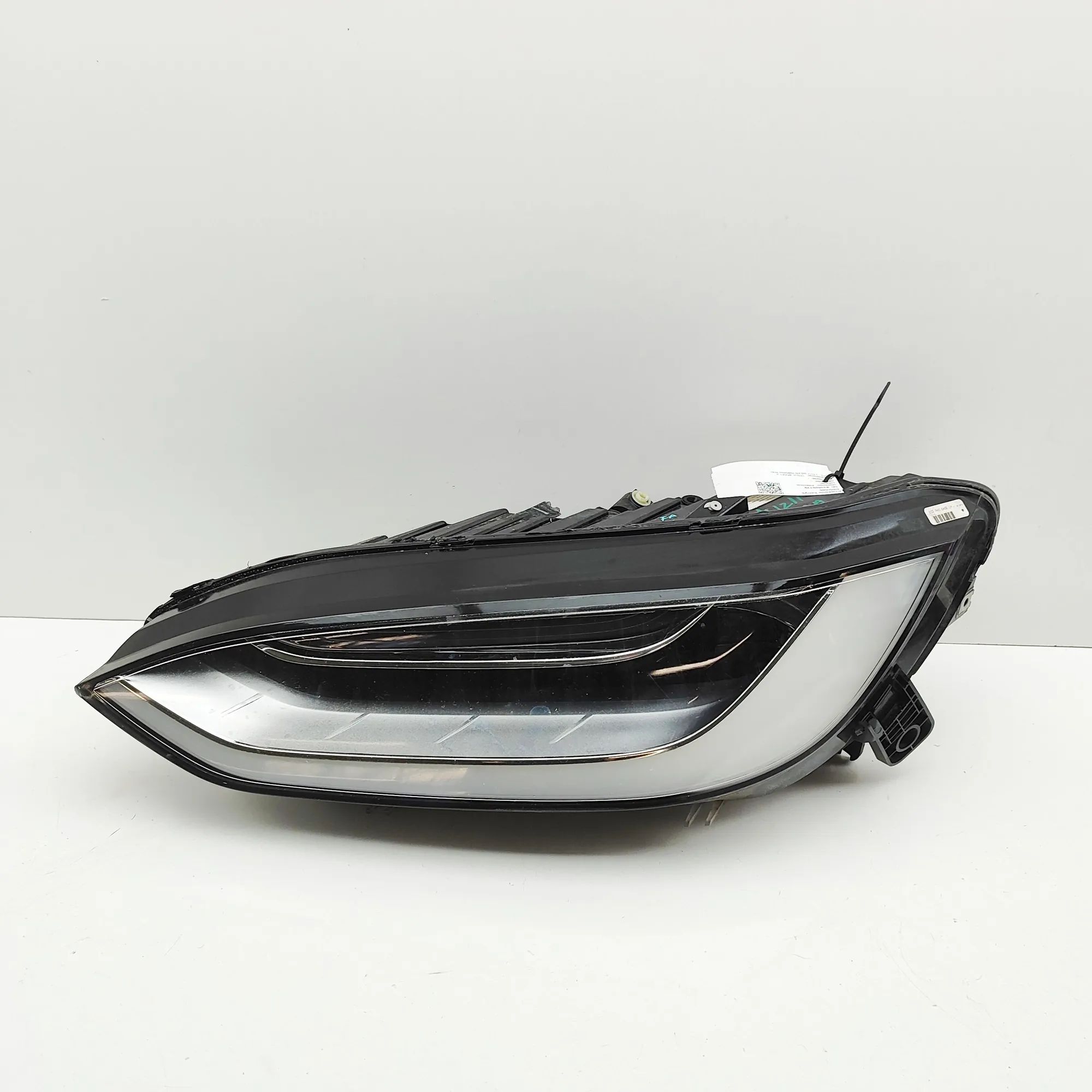 Tesla Model X Front Left Headlight 1034320-00-B Front Left Headlight TESLA MODEL X...