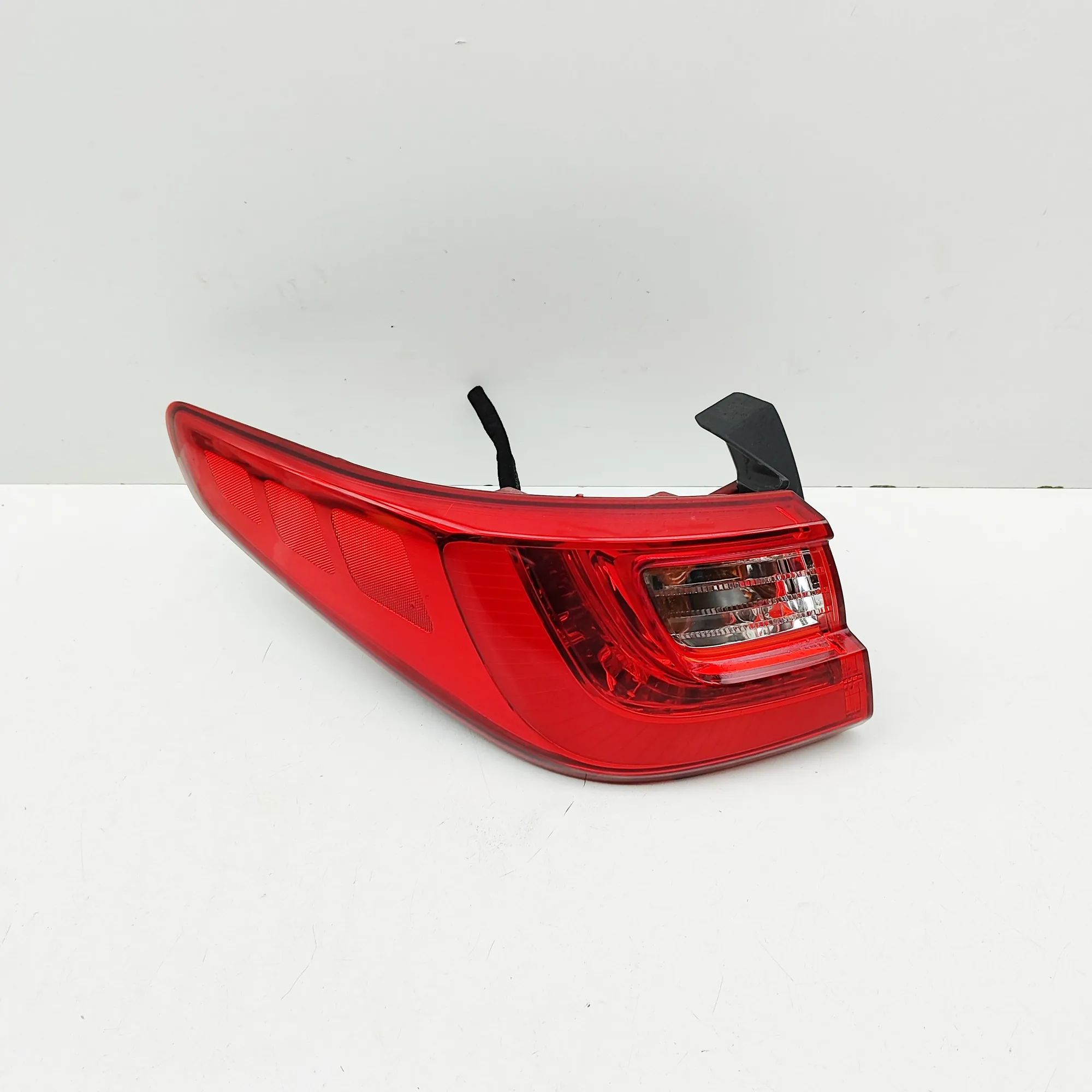 Kia Optima (JF) Rear Left Tail Light 92401-D4400 Rear Left Tail Light KIA OPTIMA (Sp...