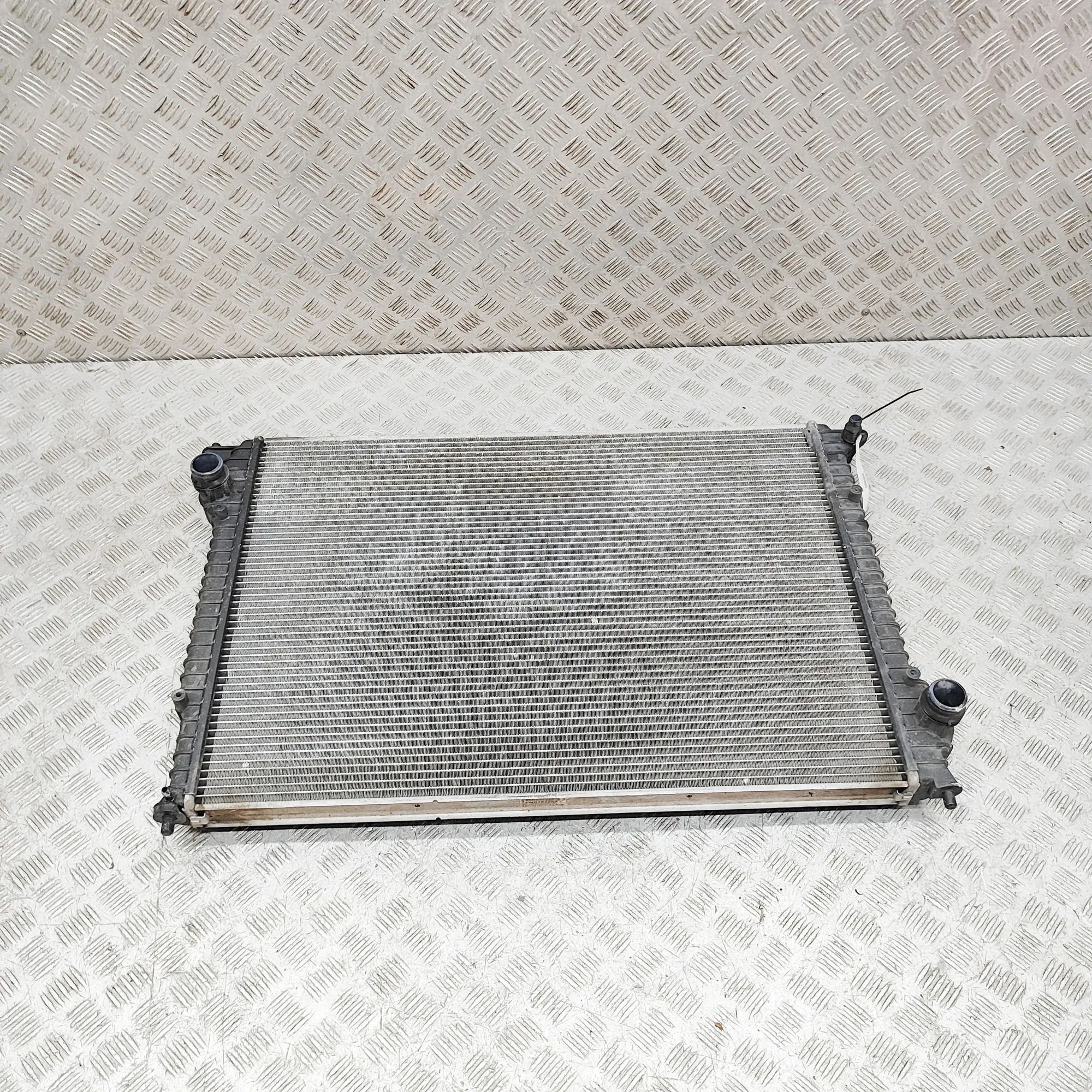 Bentley Continental GT, GTC, Flying Spur Cooling Radiator 4W0121253 Cooling Radiator BENTLEY CONTINENTAL ...