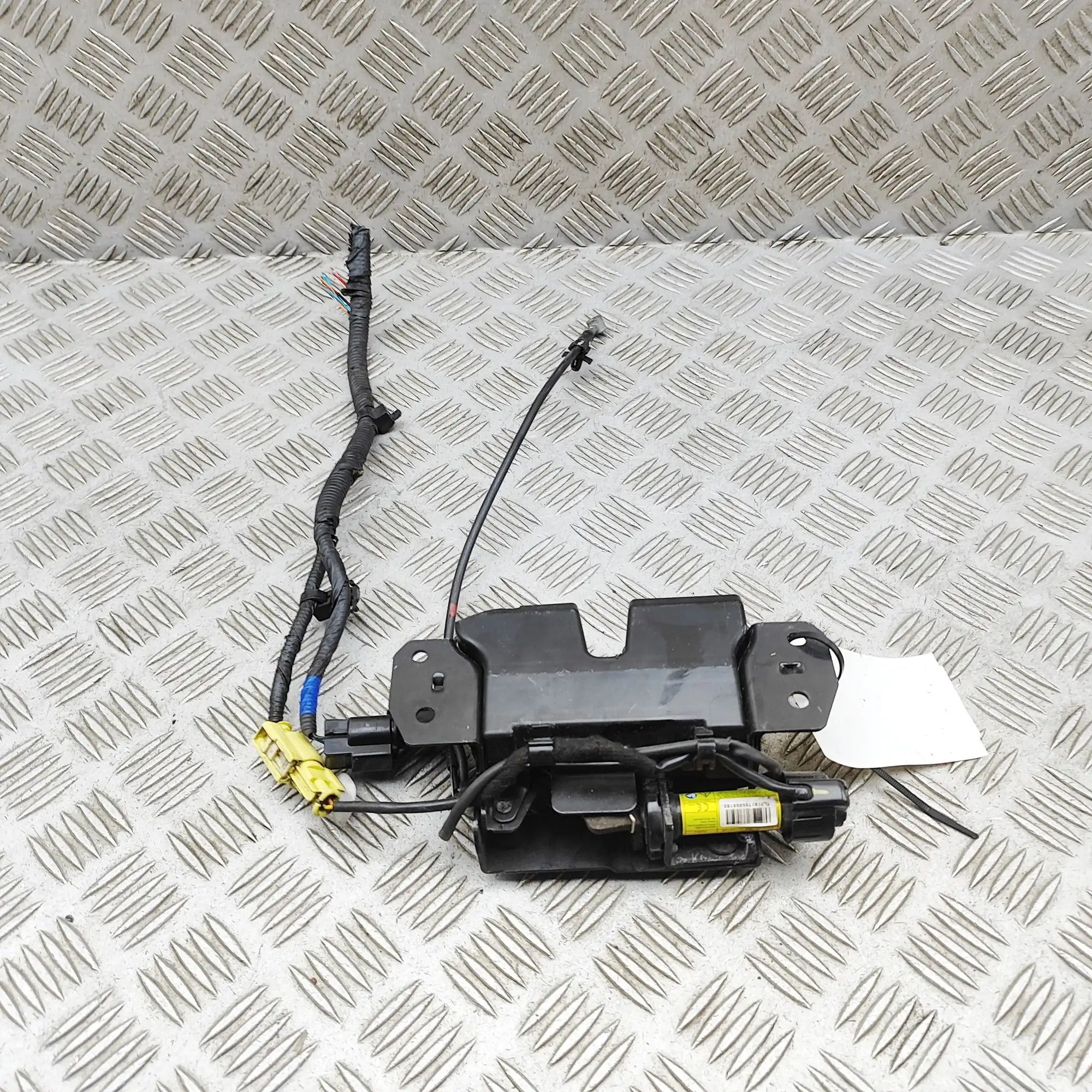 Hyundai Tucson bonnet lock 81130-D7900 Bonnet Lock HYUNDAI TUCSON (TL, TLE...