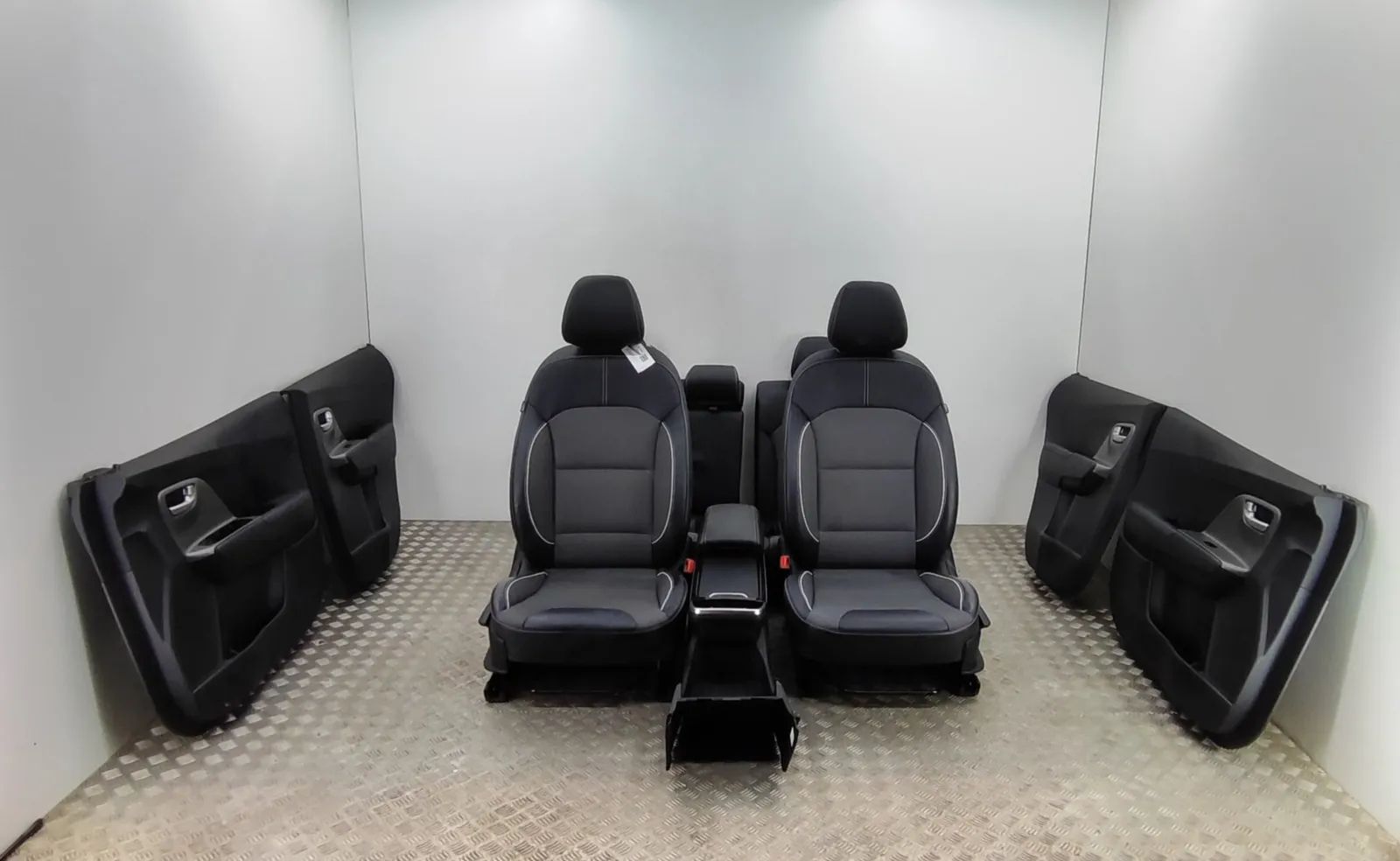 Kia Niro Interior Seats W/ Door Cards Kit 84659-Q4001, 84670-Q4000, 83311-G5000, 88310-G5...