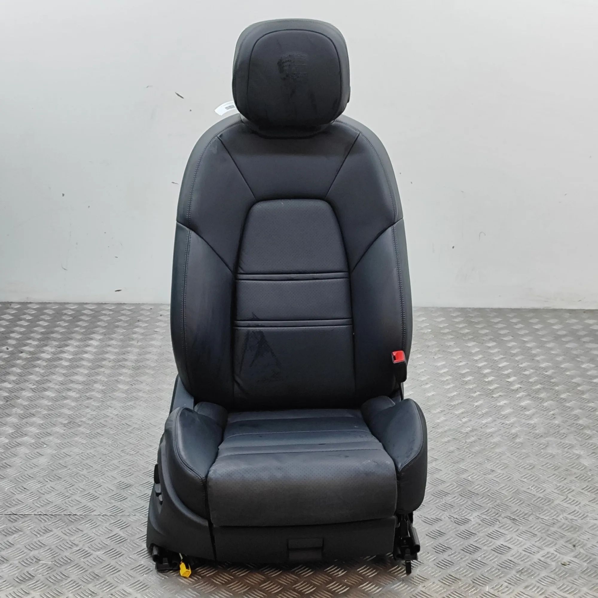 Porsche Cayenne Front Right Seat 9Y0881004 Front Right Seat PORSCHE CAYENNE (9Y0...