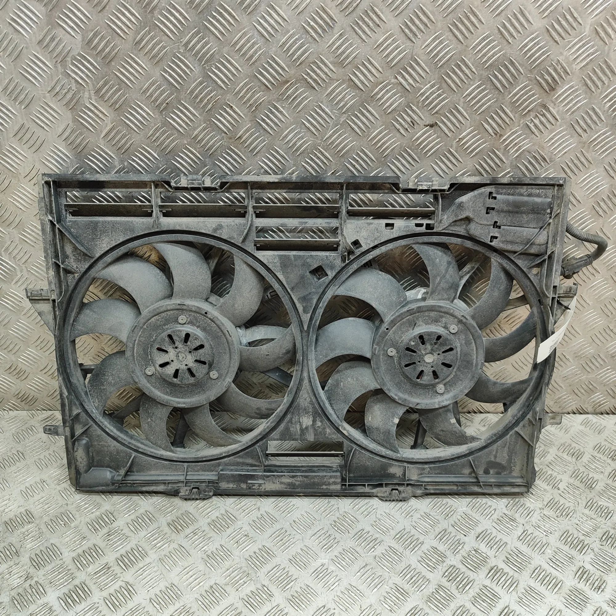 Audi A6 (C7) Engine Cooling Fan Shroud 4H0121003L Engine Cooling Fan Shroud AUDI A6 (A...