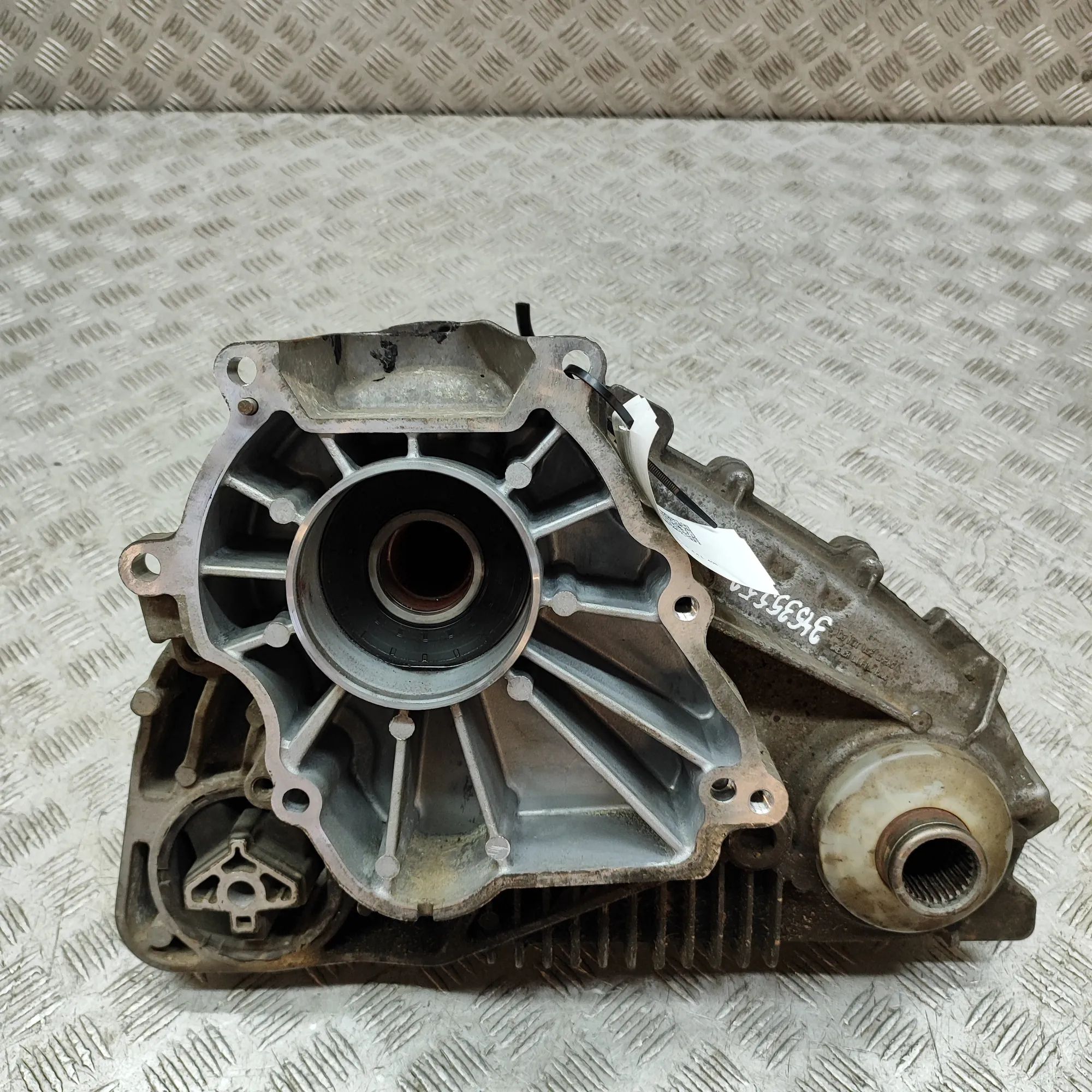 BMW X5 (E70) Transfer box 7599887 Transfer Box BMW X5 (E70) (2006-2013)

...