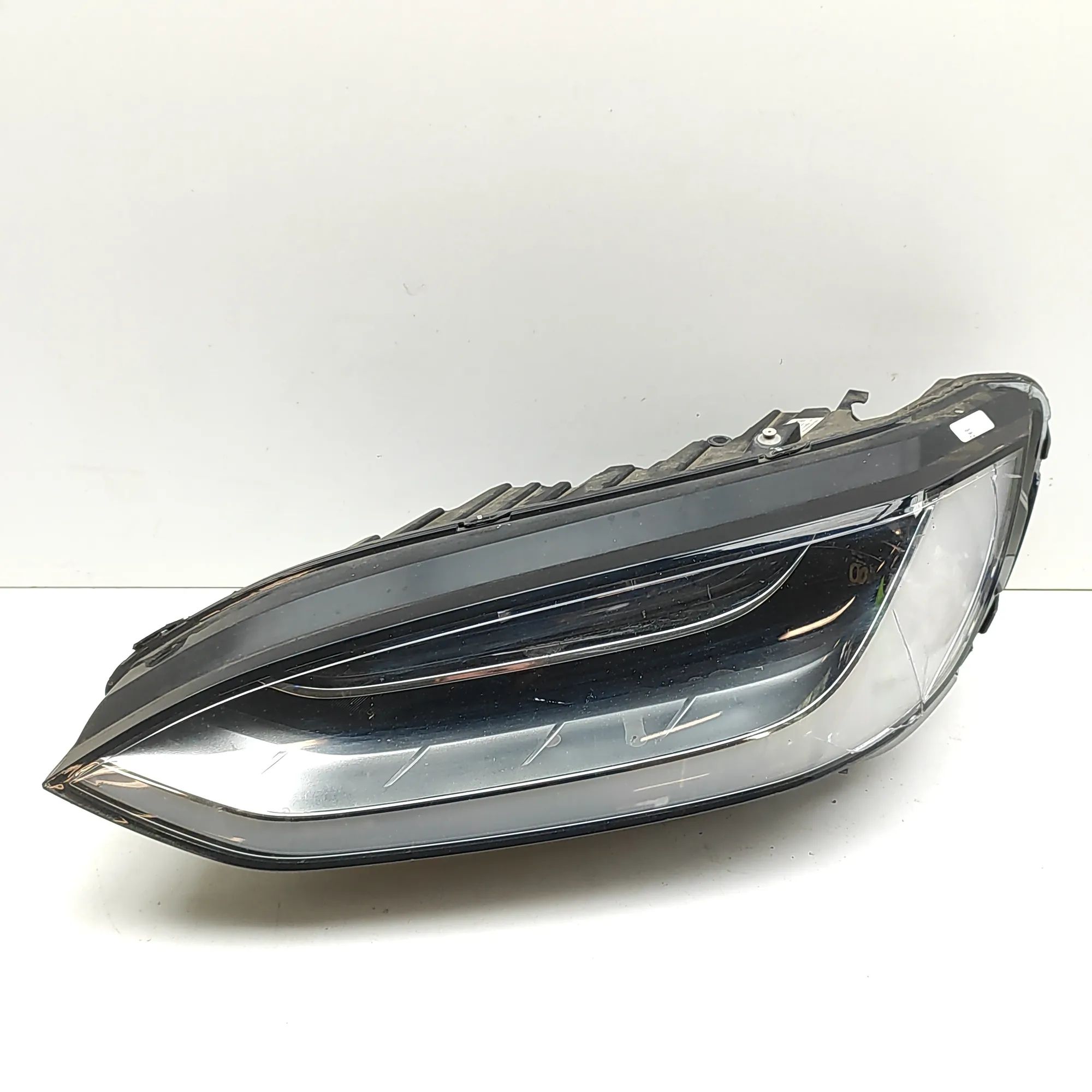 Tesla Model X Front Left Headlight 00199215, 1034322-01-C Front Left Headlight TES...