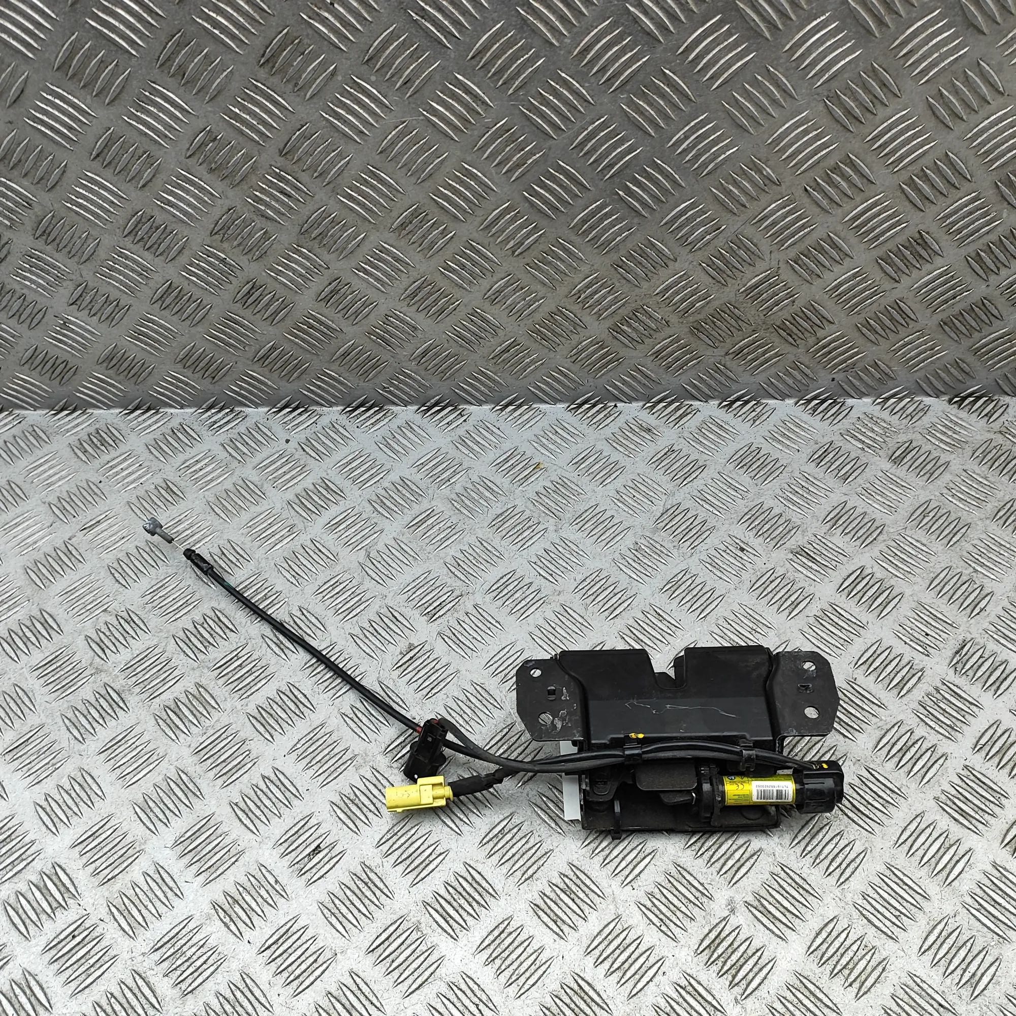 Hyundai Tucson bonnet lock 81130-D7900, U7200-6E04 Bonnet Lock HYUNDAI TUC...