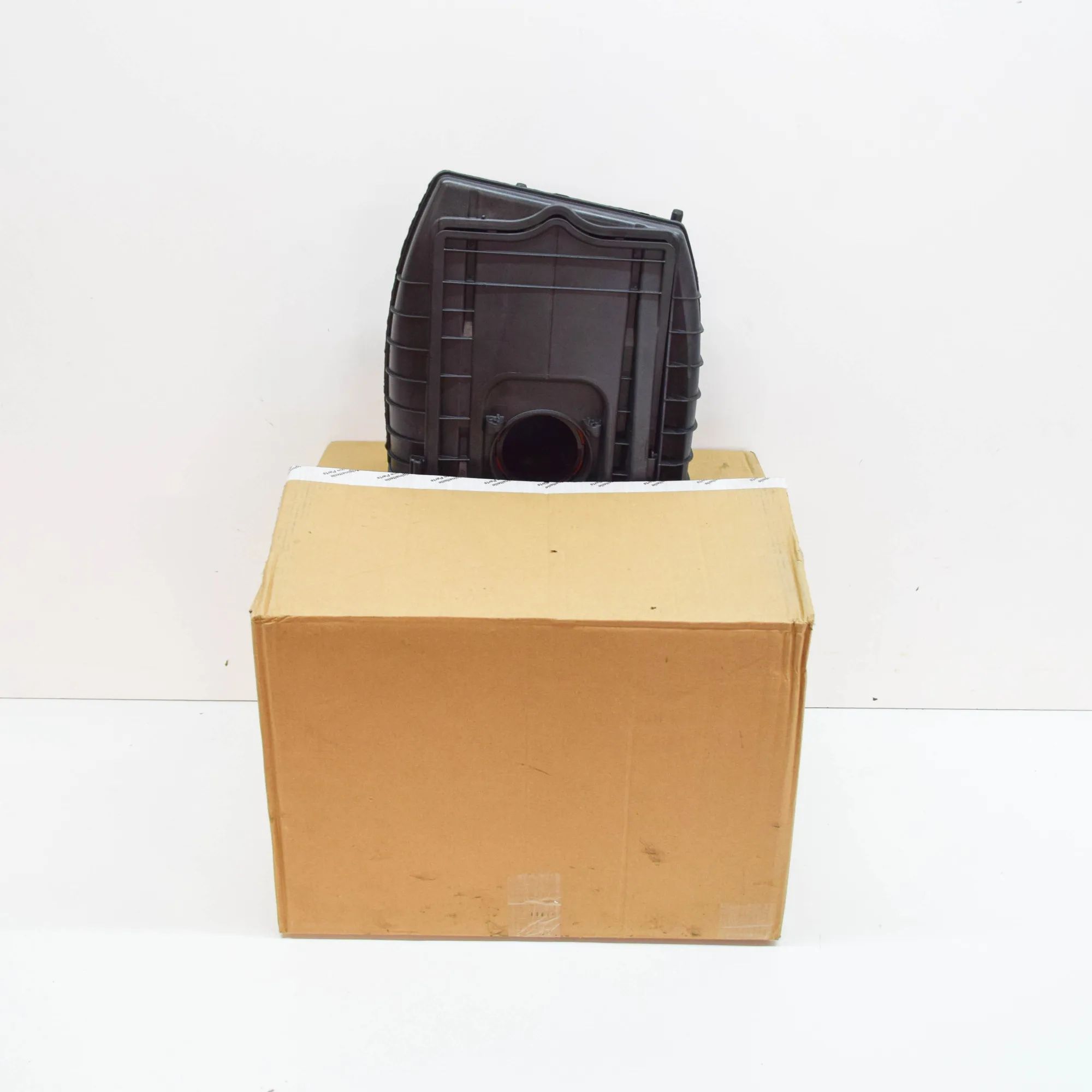 Porsche Macan Air filter box