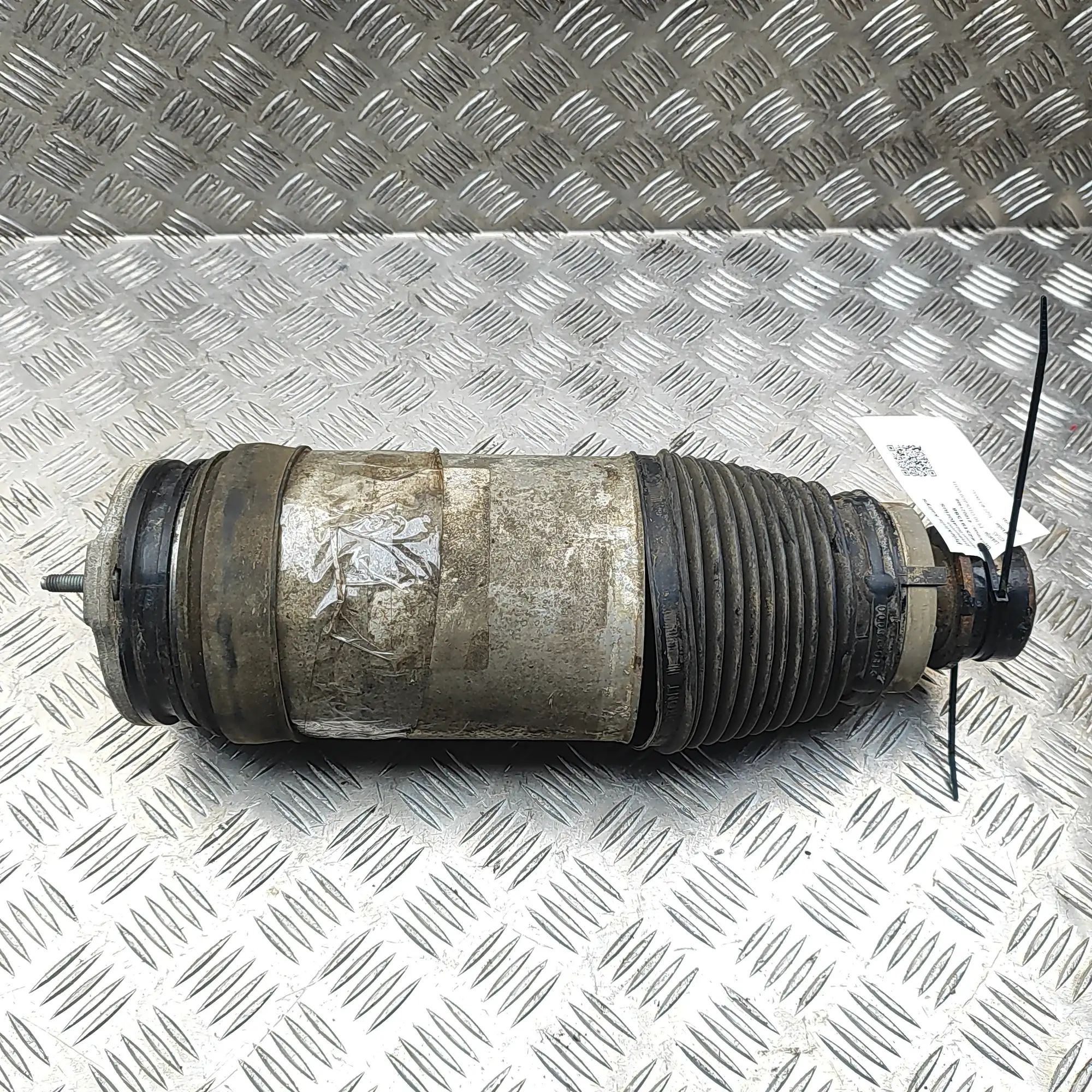 Tesla Model X Front Left Air Shock Absorber 1027361-00-G Front Left Air Shock Absorber TESL...