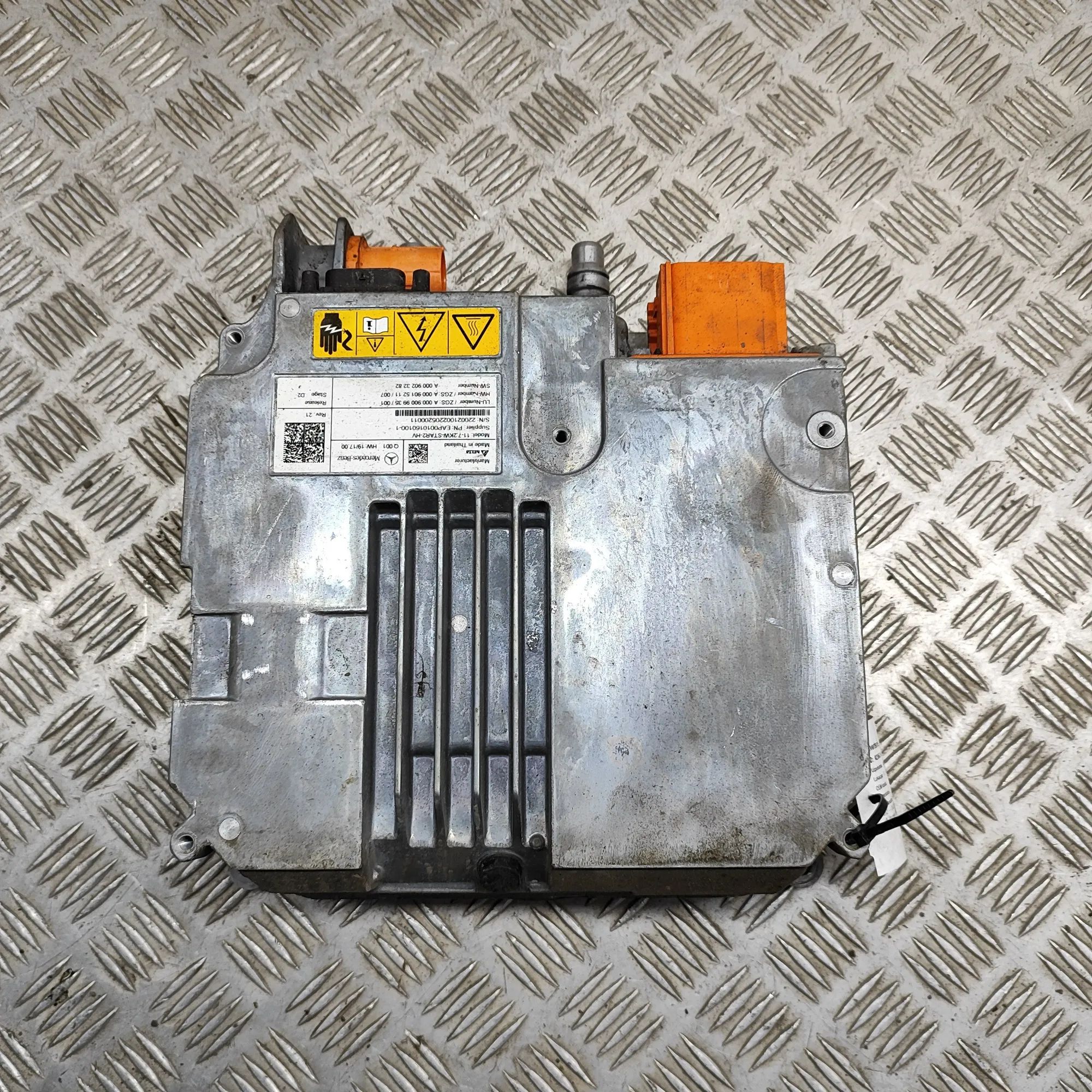 Mercedes-Benz GLB / EQB (X247) Inverter A0009015211, A0009023282, A0009009935 Inverter ...