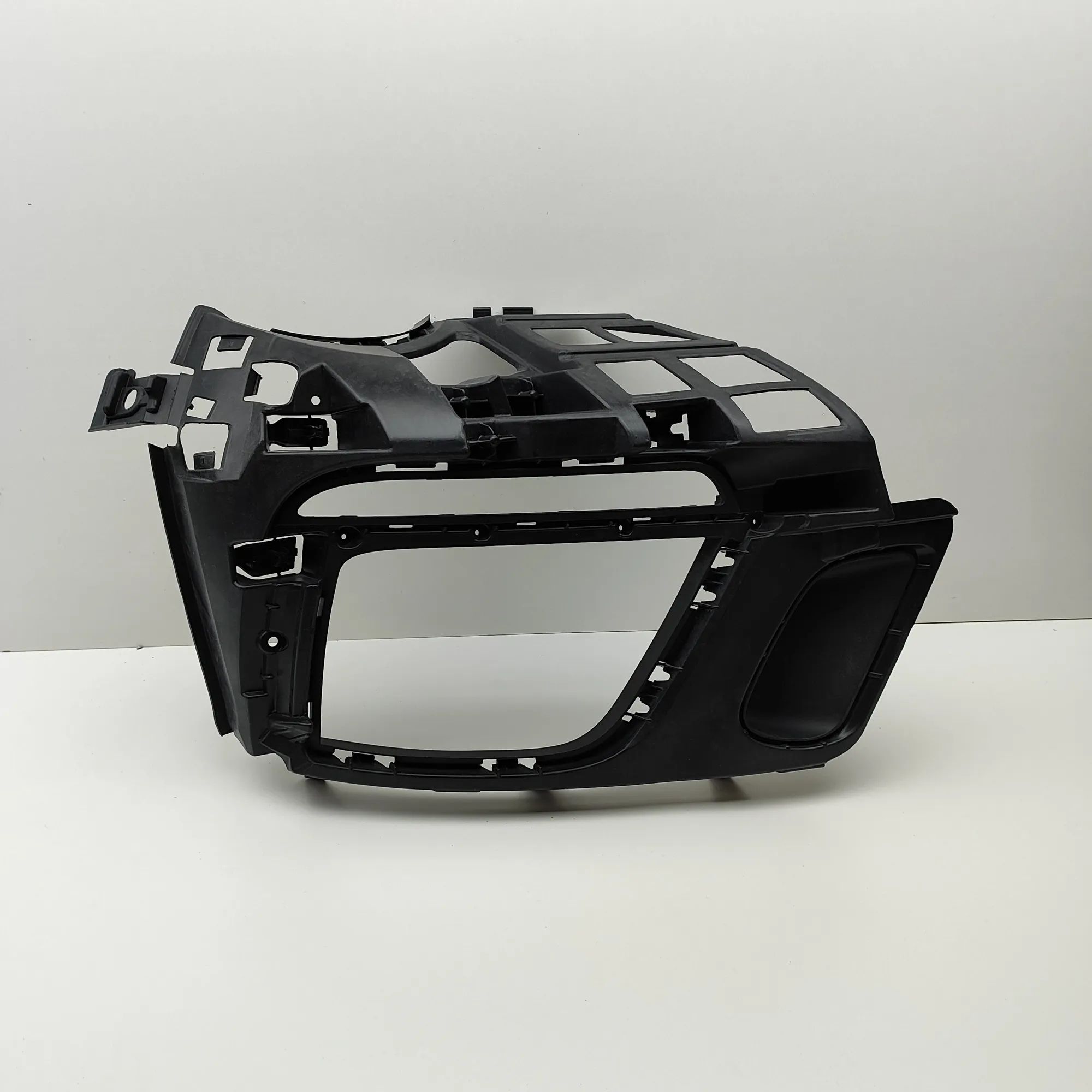 Porsche 911 (991) Front Right Bumper Bracket 991.505.564.80, 99150556480 Front Right Bumper ...