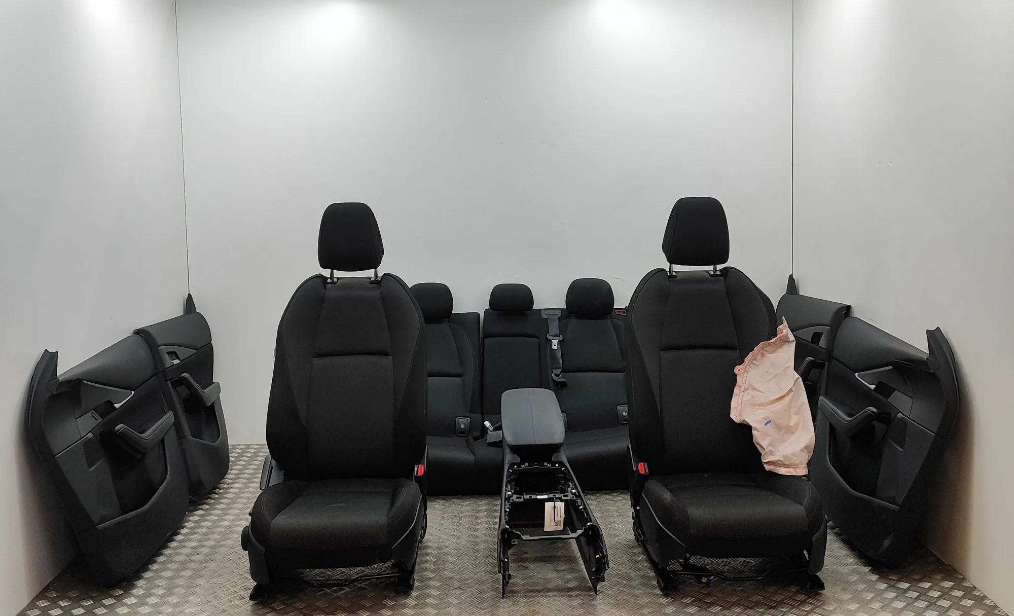 Mazda 3 (BP) Interior Seats W/ Door Cards Kit DFT9-68434, DFR5-684N1, DFR5-6856X, DFR5-6853X ...