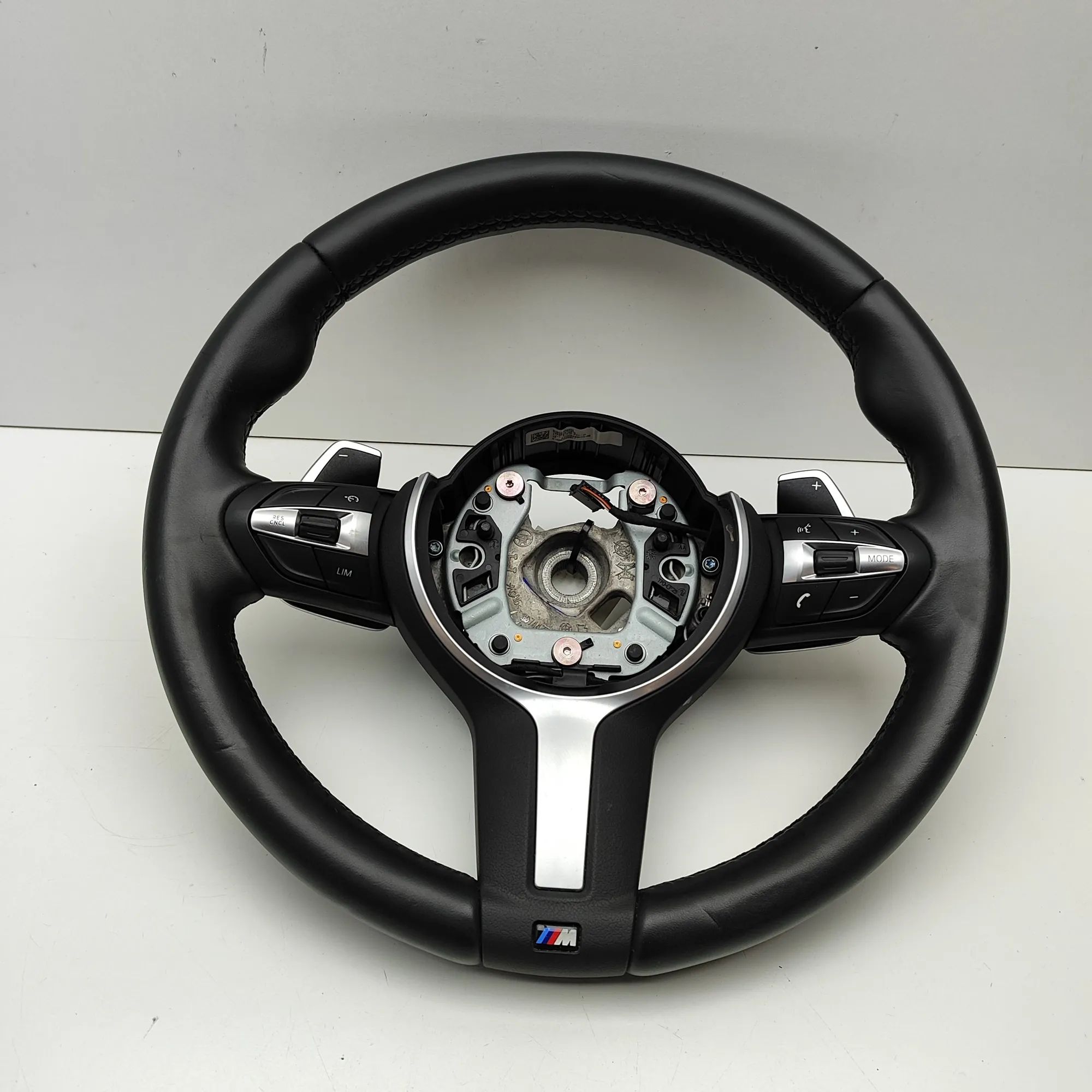 BMW X2 (F39) steering wheel 7848639 Steering Wheel BMW X2 (F39) (2018-...)
...