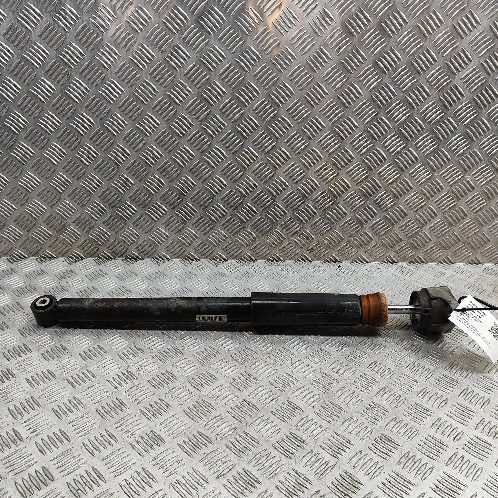 Porsche Panamera Rear Right Shock Absorber 971.513.035.B, 971513035B Rear Right Shock Abso...