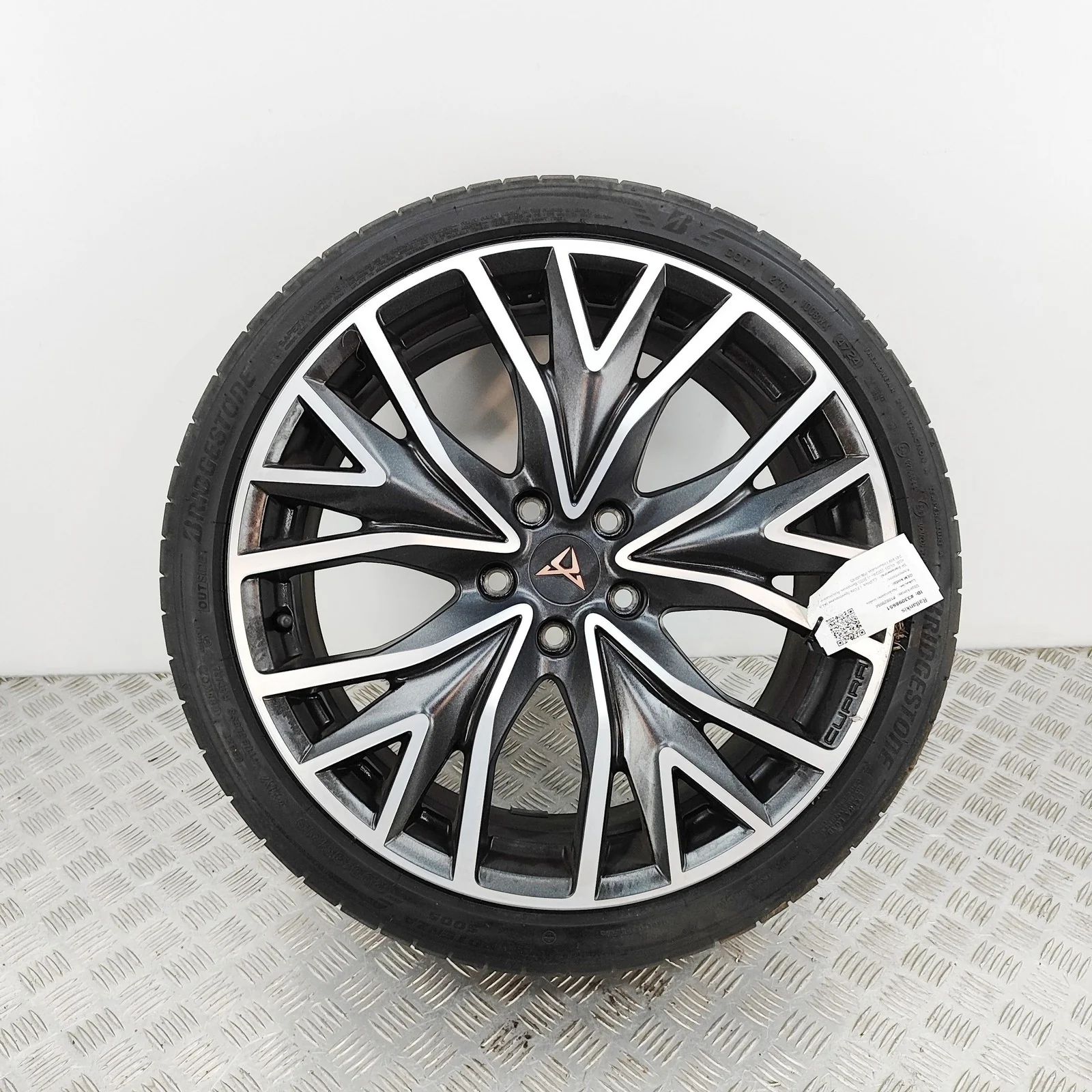 Alloy Wheel Brand/Model: CUPRA LEON
Year: 2025
Engine: 2000...