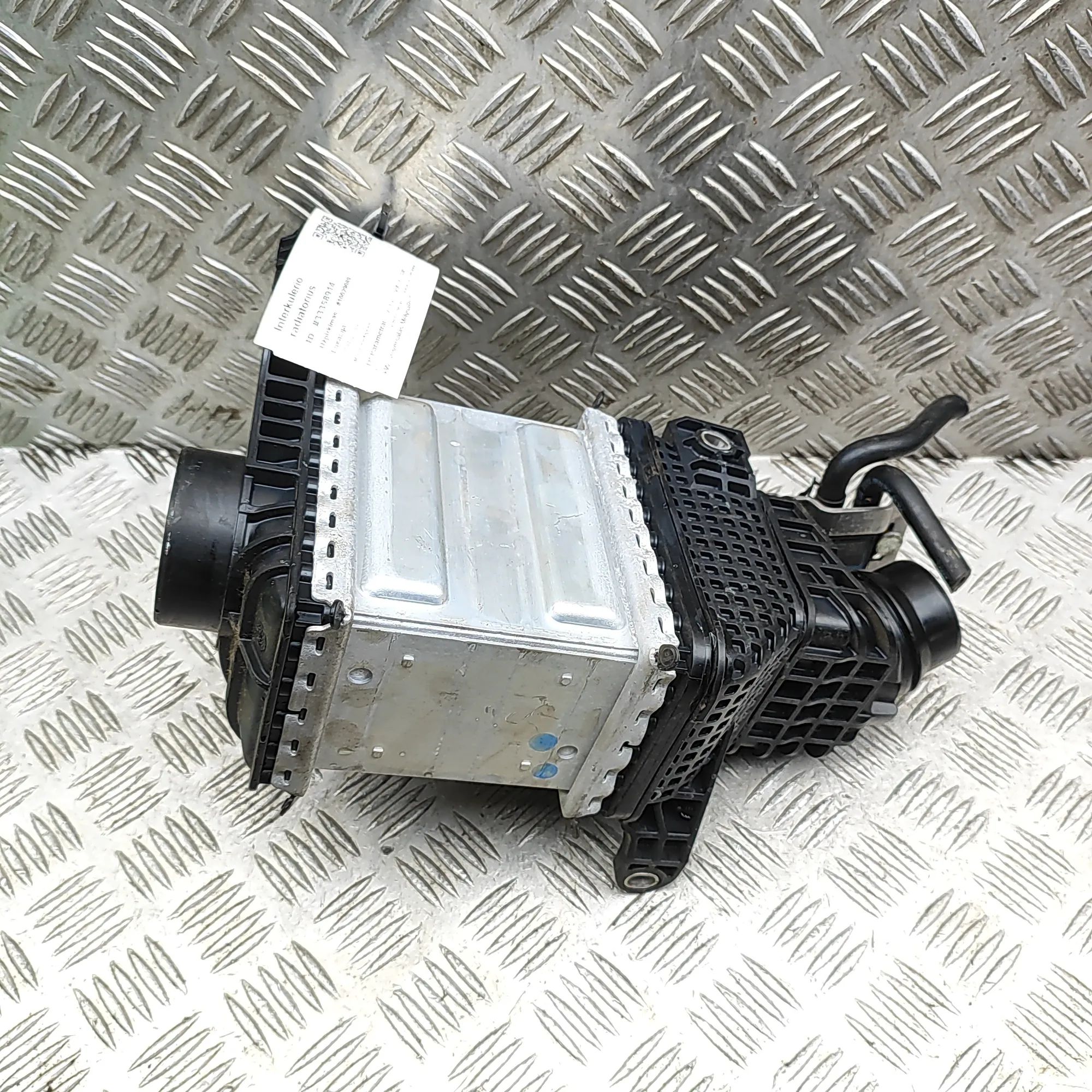 Volvo S90 Intercooler radiator 31493966, 32249372 Intercooler Radiator VOLVO V...