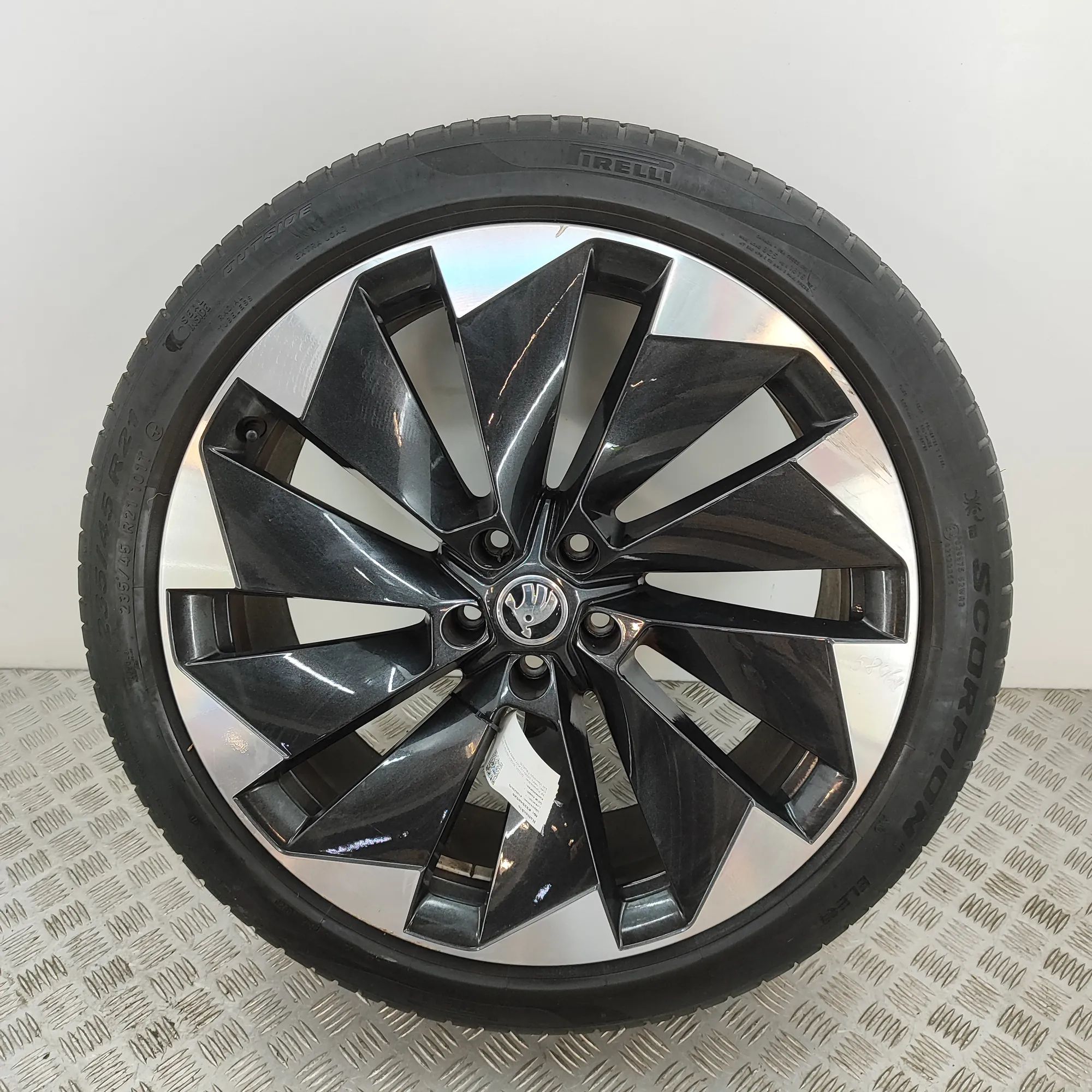Skoda Enyaq Alloy Wheel 5LA601025L Alloy Wheel SKODA ENYAQ (iV SUV 5AC,...