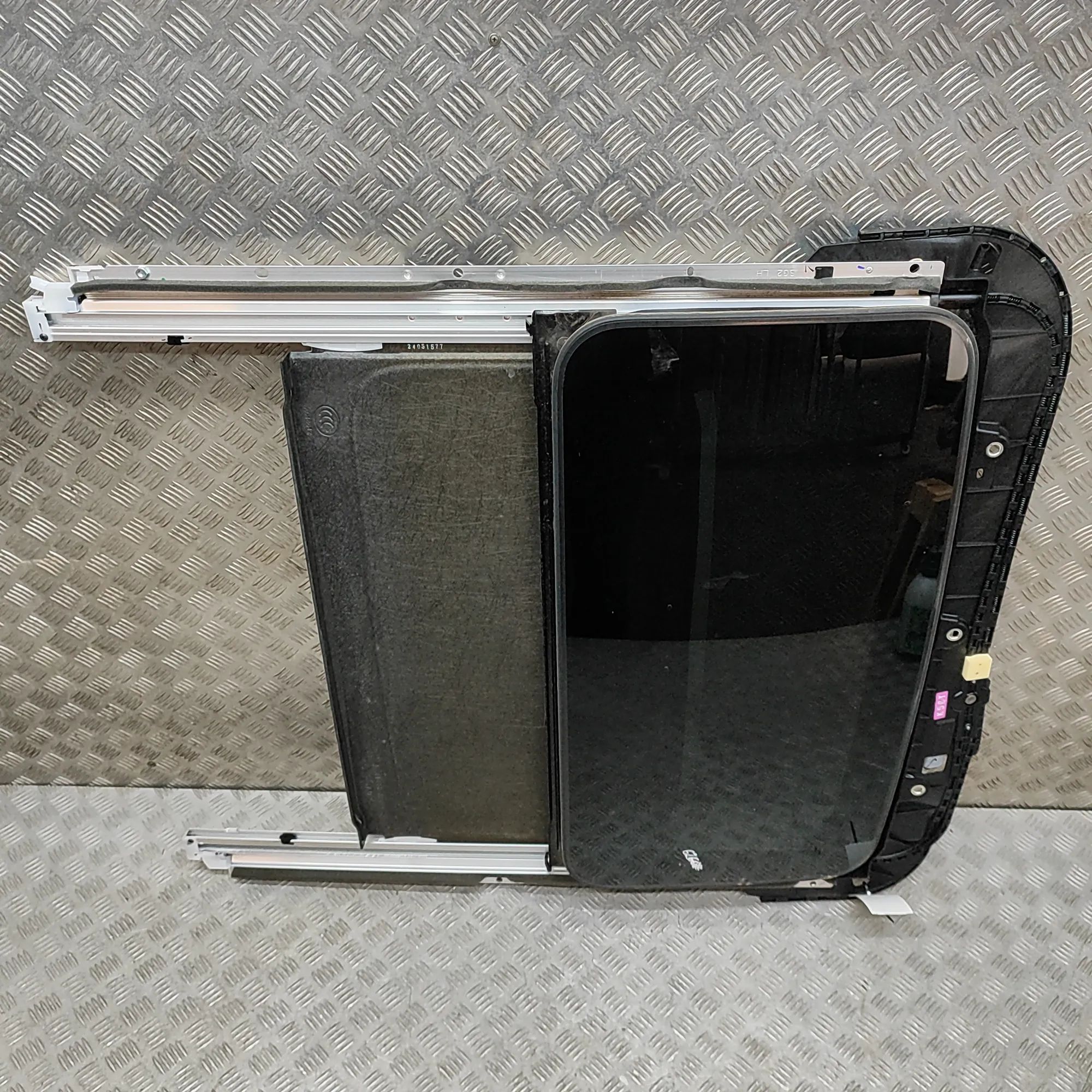 Kia Niro Sunroof 81680-AT500, 81610-J9000, K1100-AT000 Sunroof K...