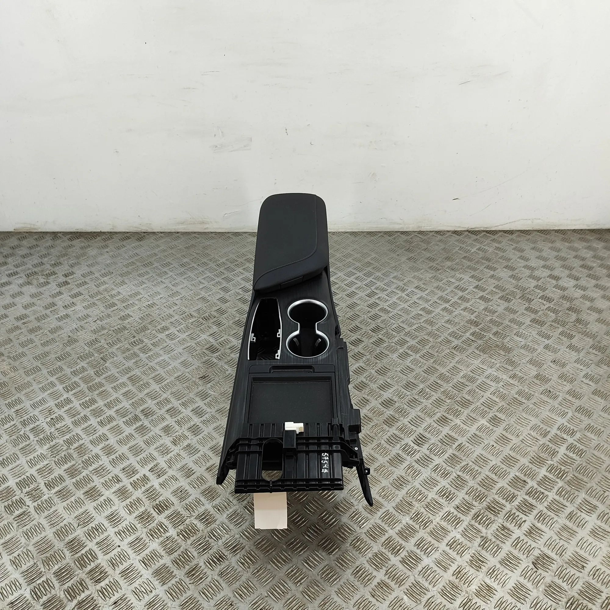 Toyota Camry center console 58810-33420 Center Console TOYOTA CAMRY (_V7_) ...