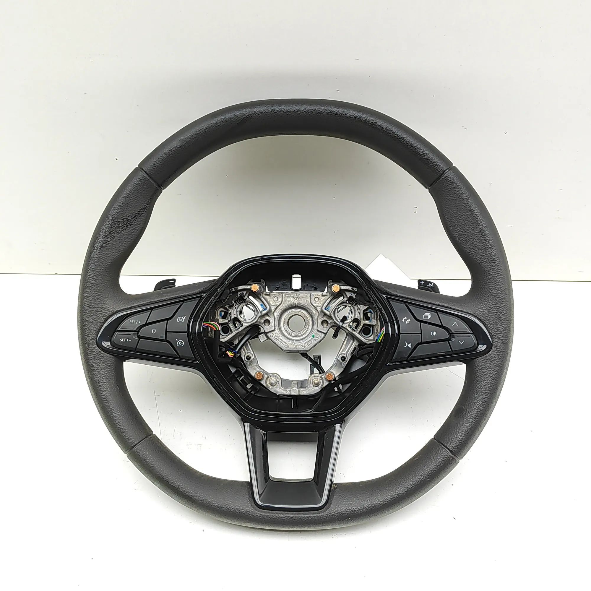 Renault Trafic steering wheel 484002855R Steering Wheel RENAULT TRAFIC (III M...