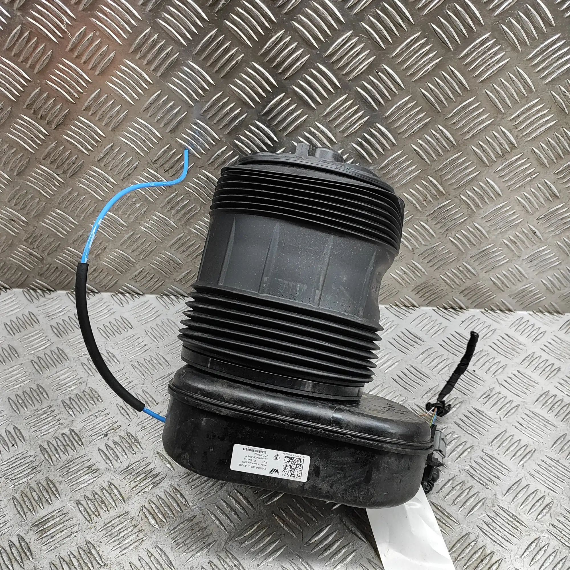 Porsche Cayenne Rear Right Air Suspension Spring Bag 9Y0.616.002.C, 9Y0616002C Rear Right Air Suspen...