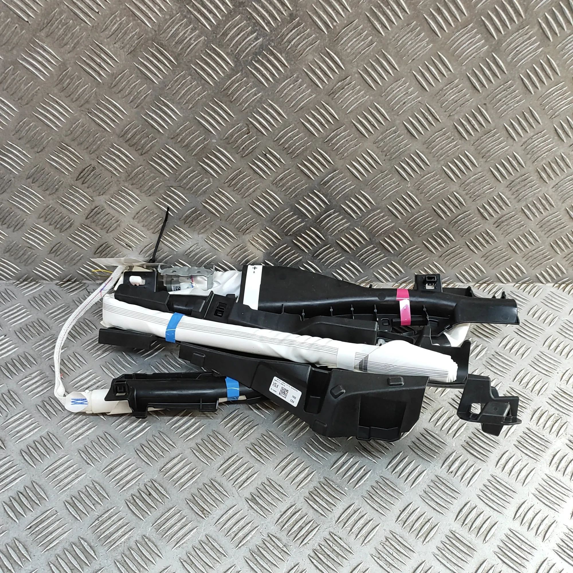 Toyota Yaris Right Side Roof Safety Curtain SRS 62170-0D041-AT, 62170-0D041 Right Side Roof Saf...