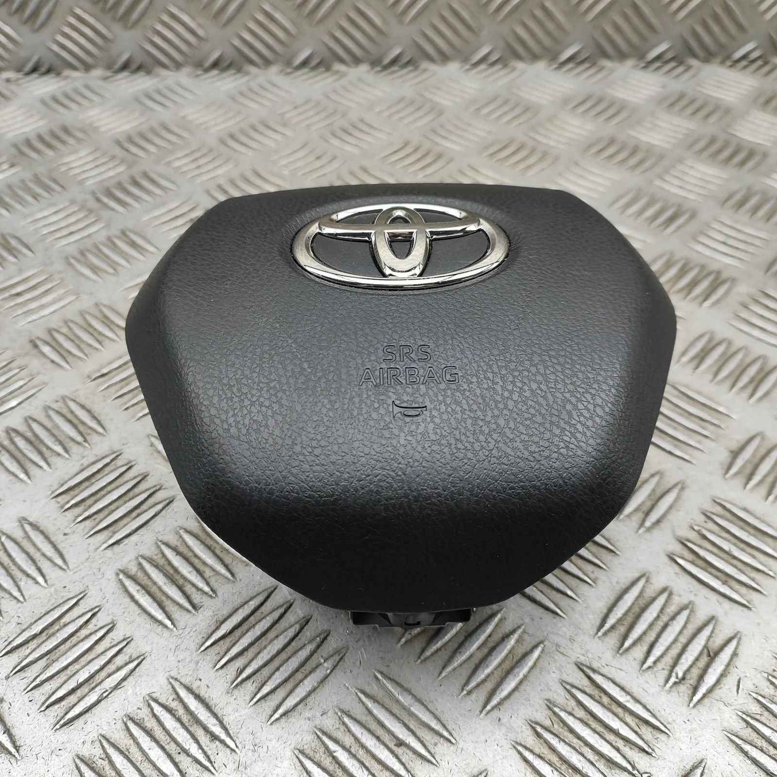 Toyota Camry Steering Wheel Safety Bag SRS 45130-33650-C0 Steering Wheel Safety Bag SRS TO...