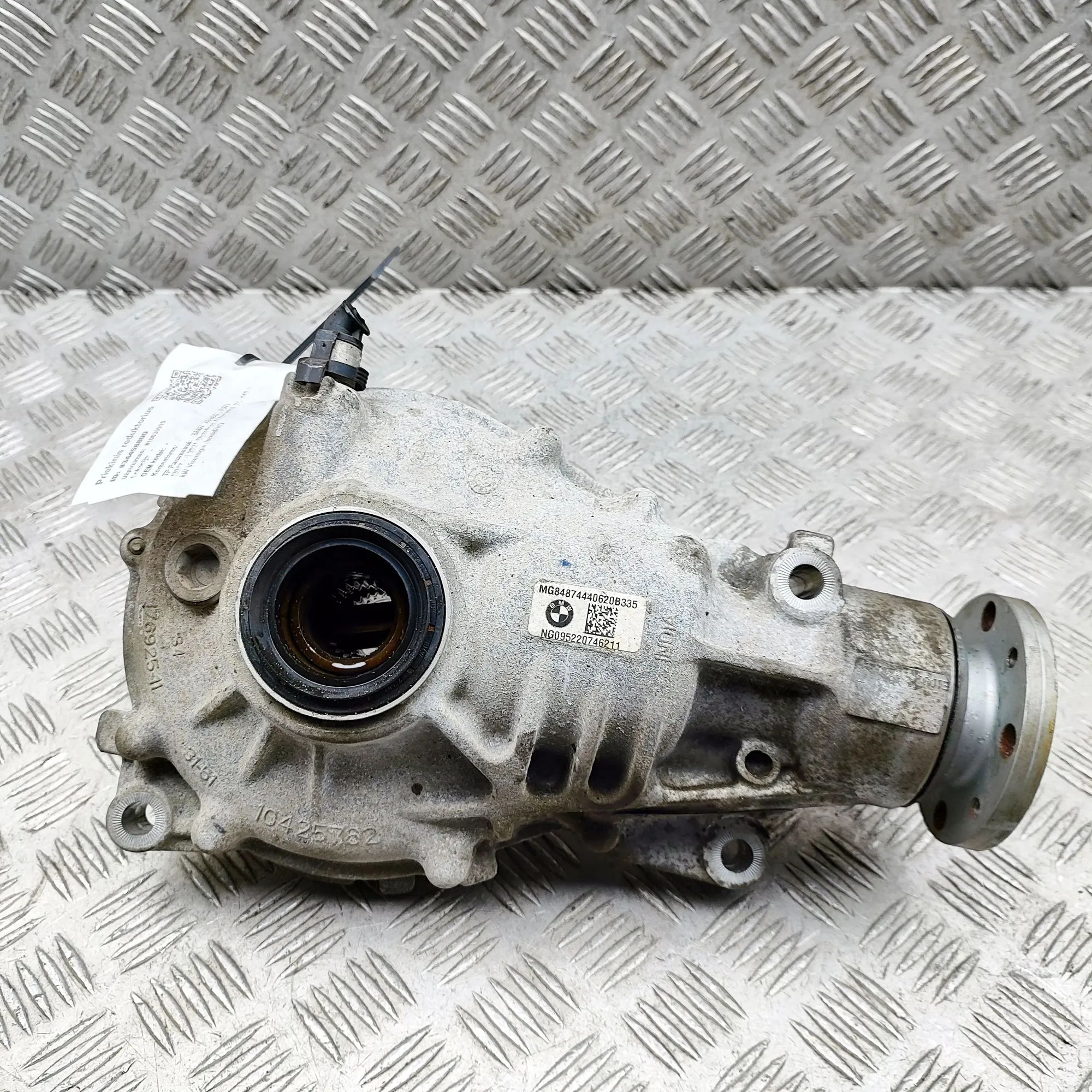BMW X3 / iX3 (G01) front differential 8487444 Front Differential BMW X3 (G01, F97) (2...
