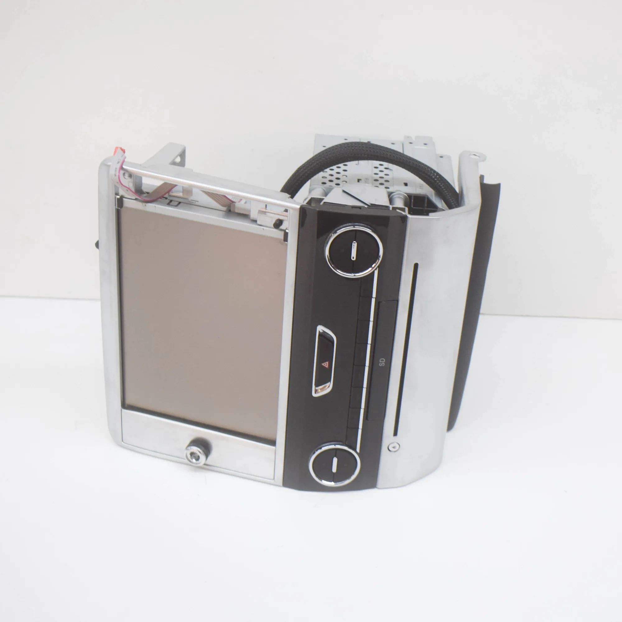 Maserati Quattroporte Music Navi CD Radio Player Head Unit 68212905AA, 670007290, 670008491 Music Navi CD ...