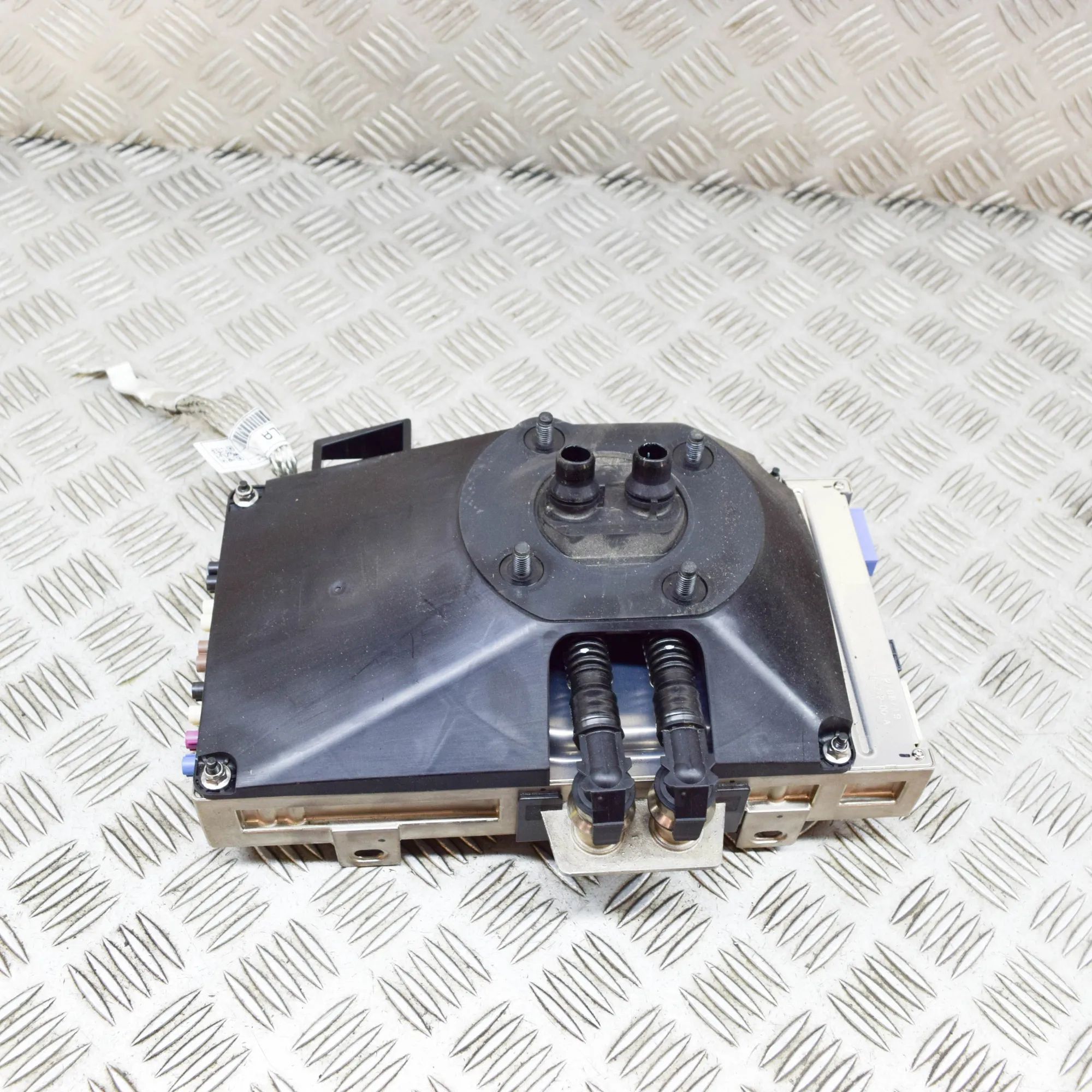 Tesla Model 3 Other Control Units 1465773-01-D, 1465772-00-A, 1462554-05-H Other ...