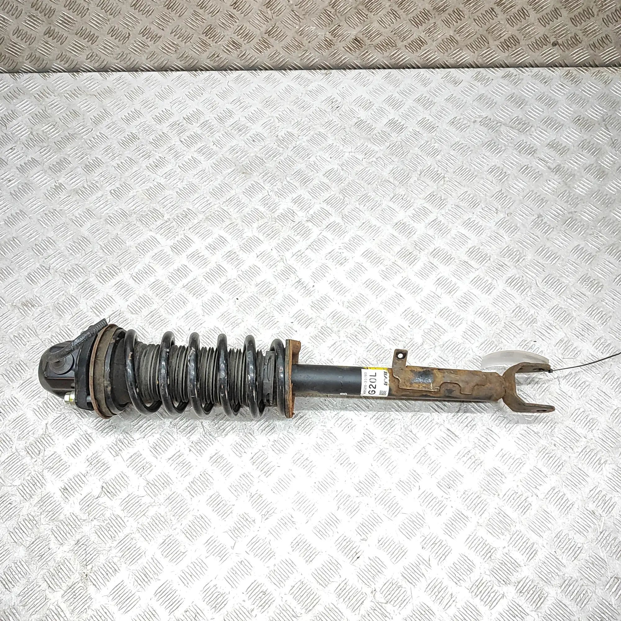 Lexus GS Front Left Shock Absorber 48520-30780 Front Left Shock Absorber LEXUS GS ...