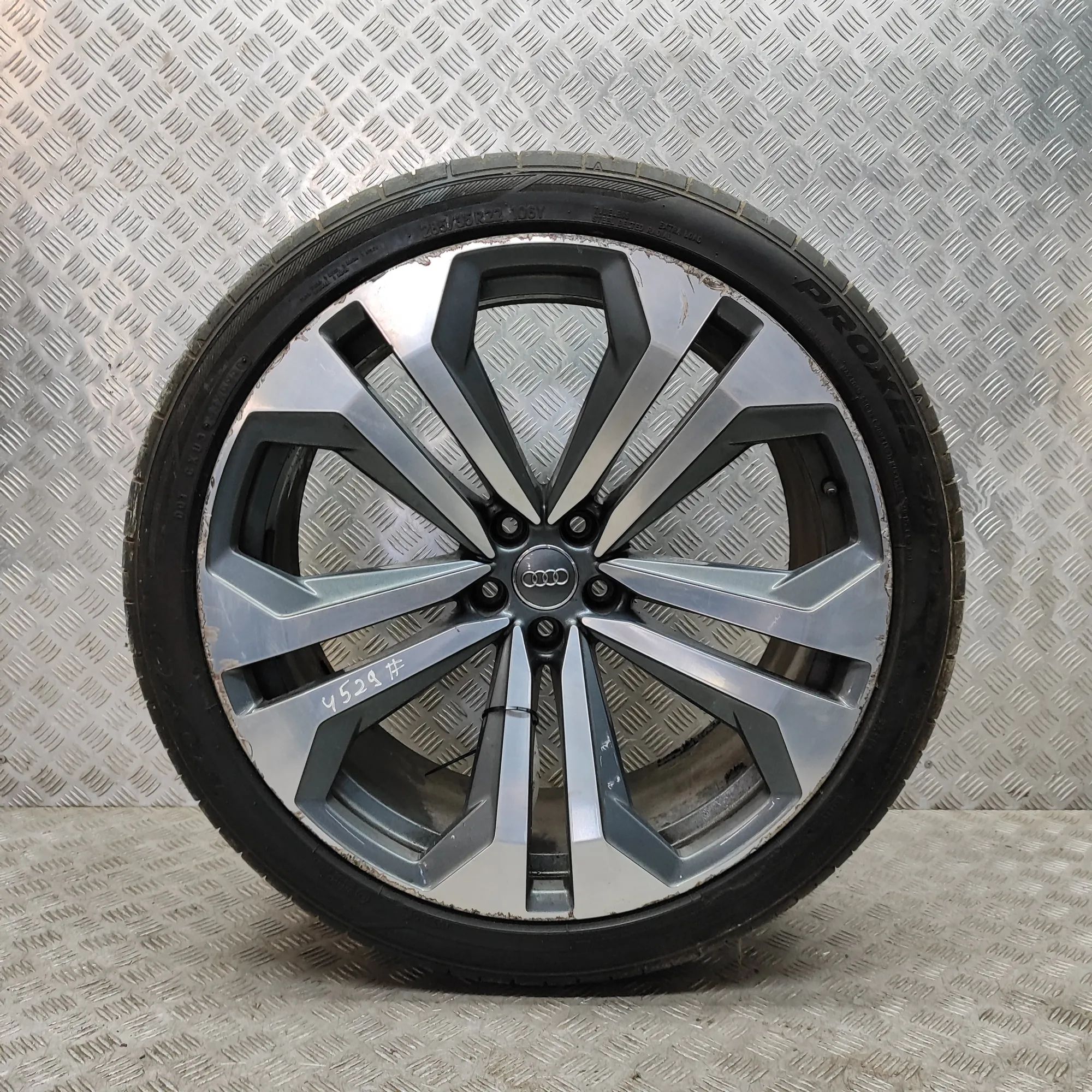 Audi Q7 (4M) Alloy Wheel 4M8601025K Alloy Wheel AUDI Q7 (4M) (2015-...)
...