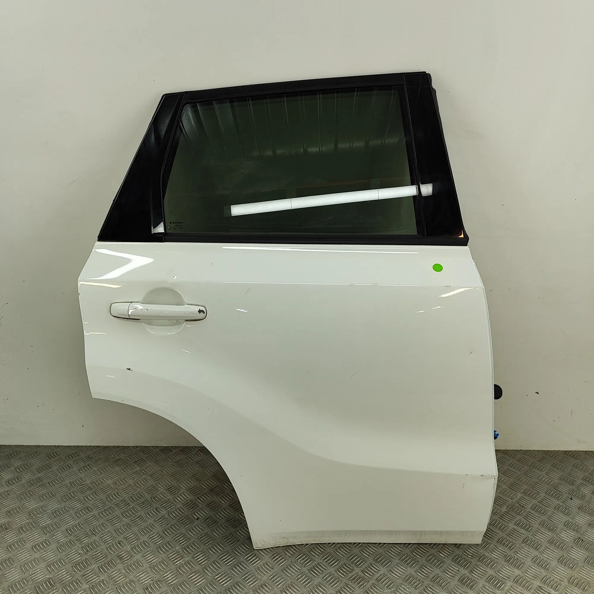 Suzuki Vitara Rear Right Door 68003-54P01 Rear Right Door SUZUKI VITARA (LY) ...