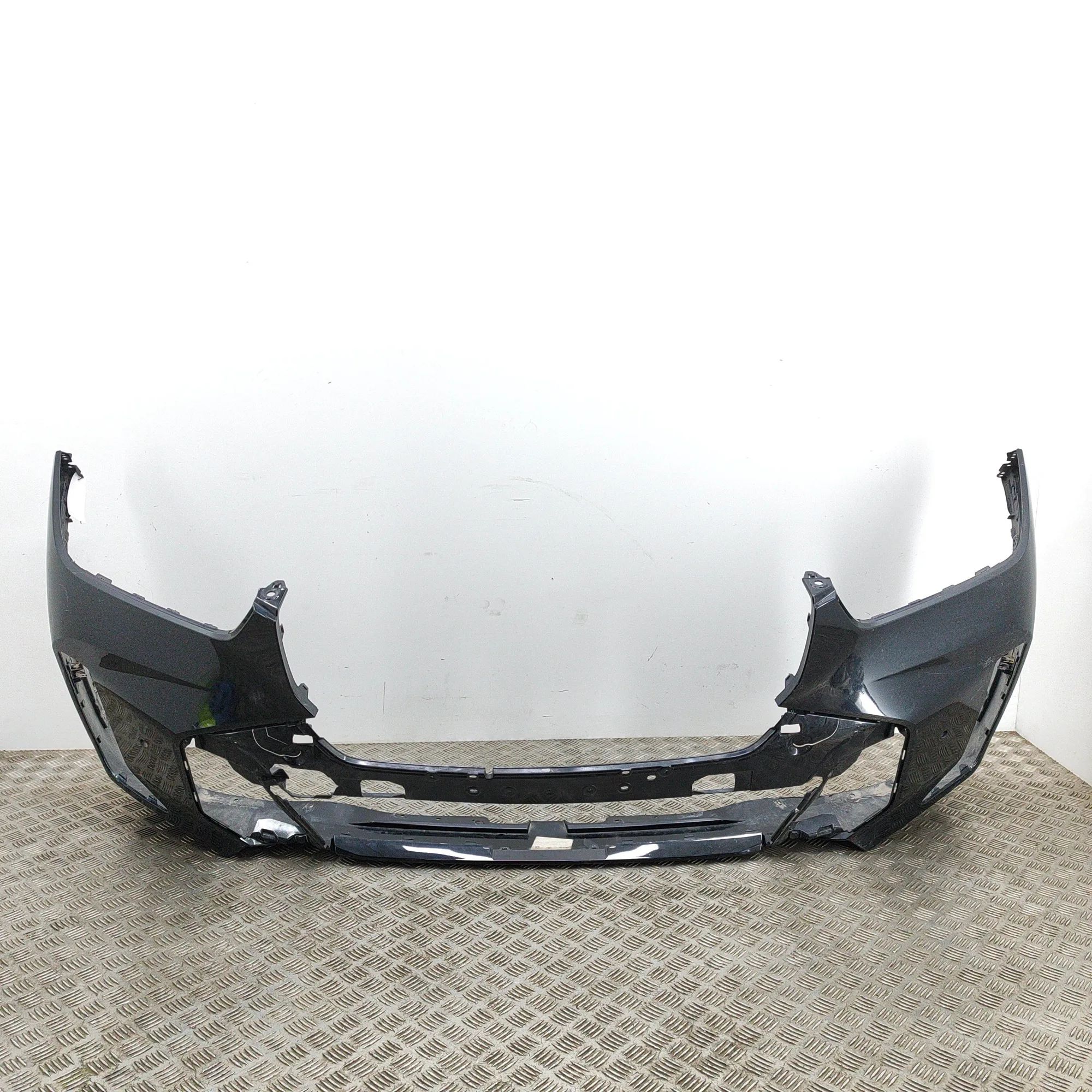 BMW X5 (F15) front bumper 8085618 Front Bumper BMW X5 (G05) (2018-...)

P...