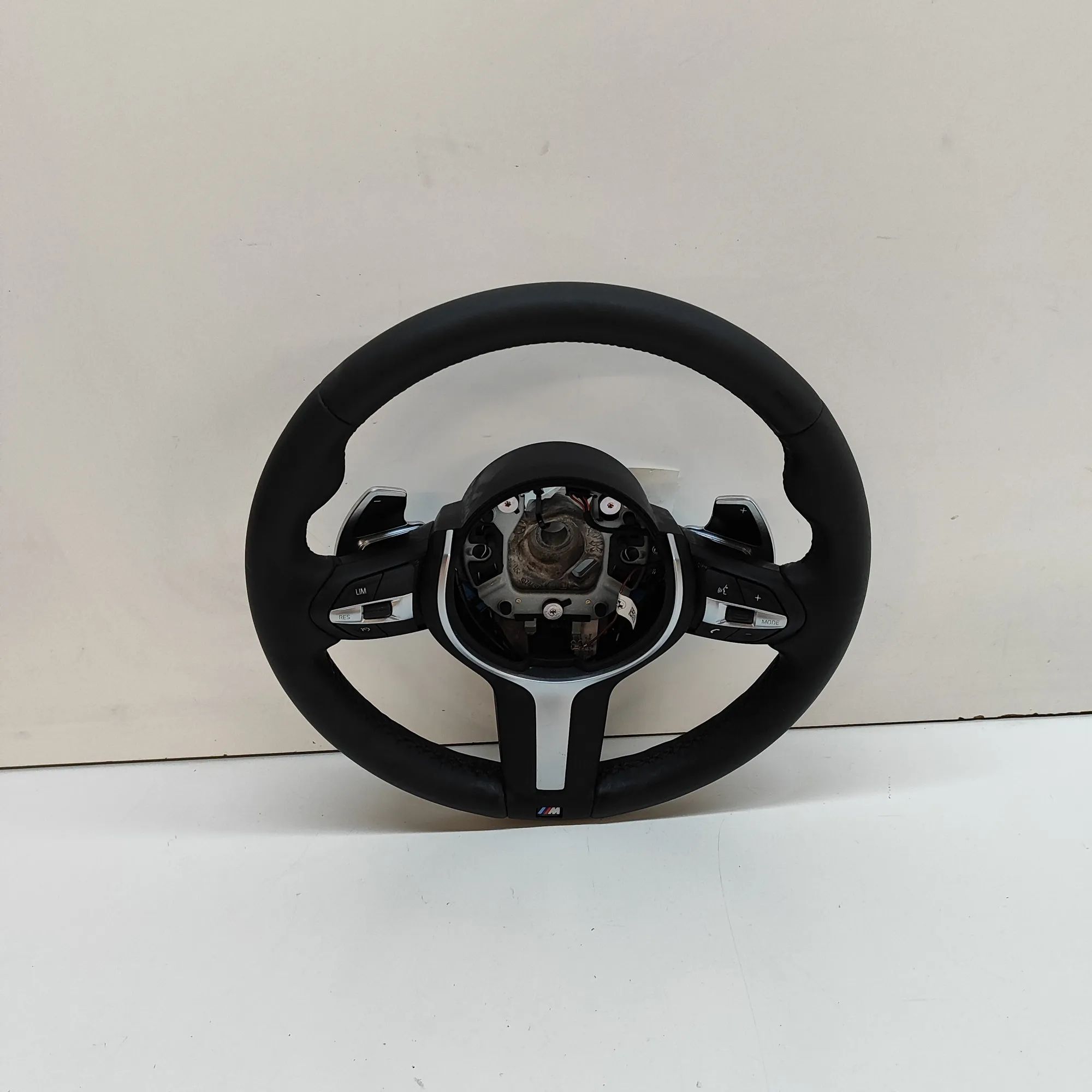 BMW 3 (F30 / F31) steering wheel 7850403 Steering Wheel BMW 3 SERIES (F30, F80) ...