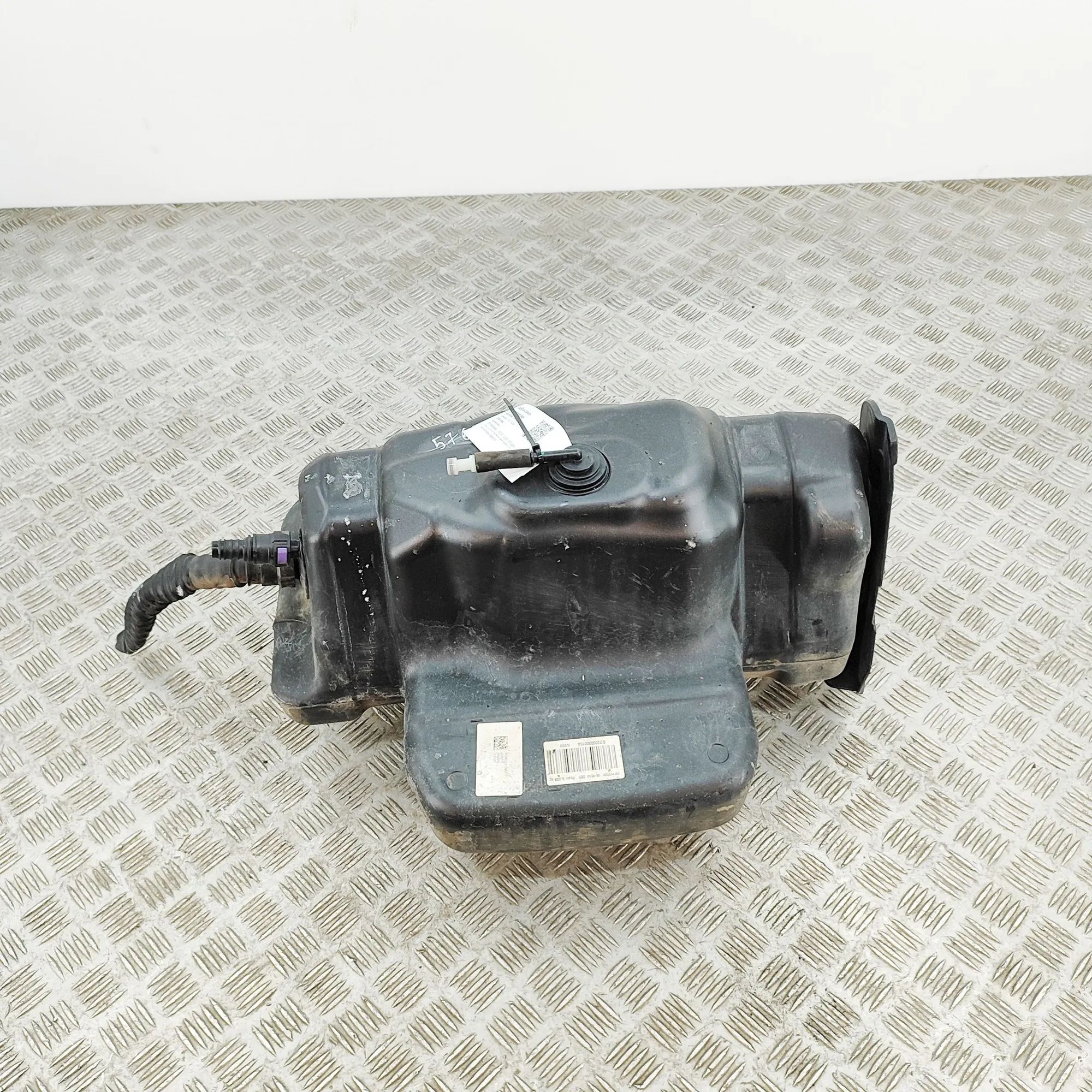 Iveco Daily Adblue tank 5802327987 AdBlue Tank IVECO DAILY (VI Furgon) ...