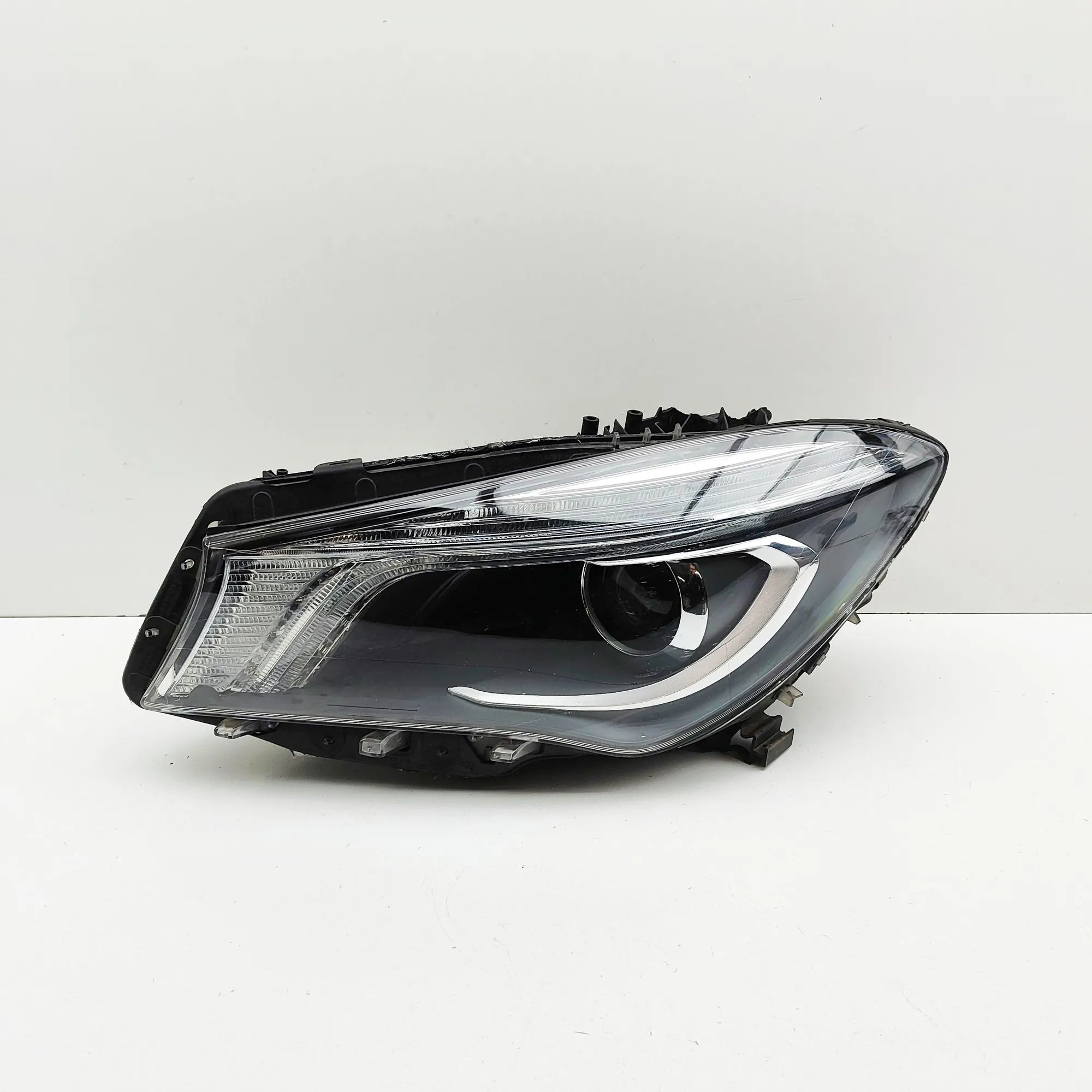 Mercedes-Benz CLA (C117) Front Left Headlight A1179066500 Front Left Headlight MERCEDES-BENZ ...
