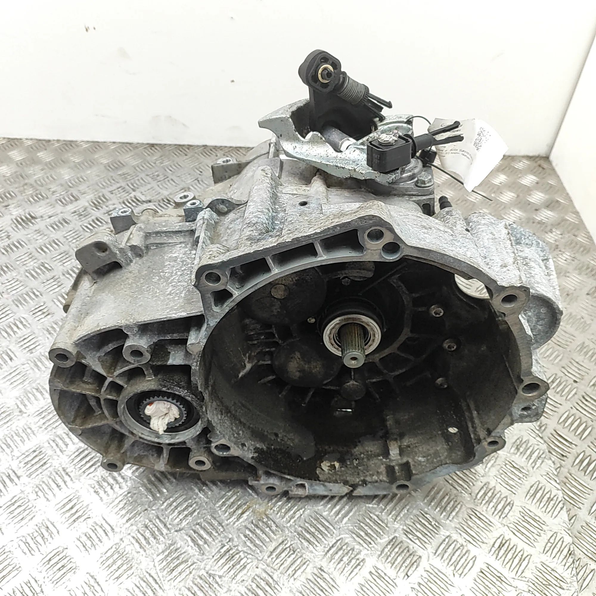 Skoda Superb (3T) Gearbox LNC Gearbox SKODA SUPERB (II Estate 3T5) (2009-...